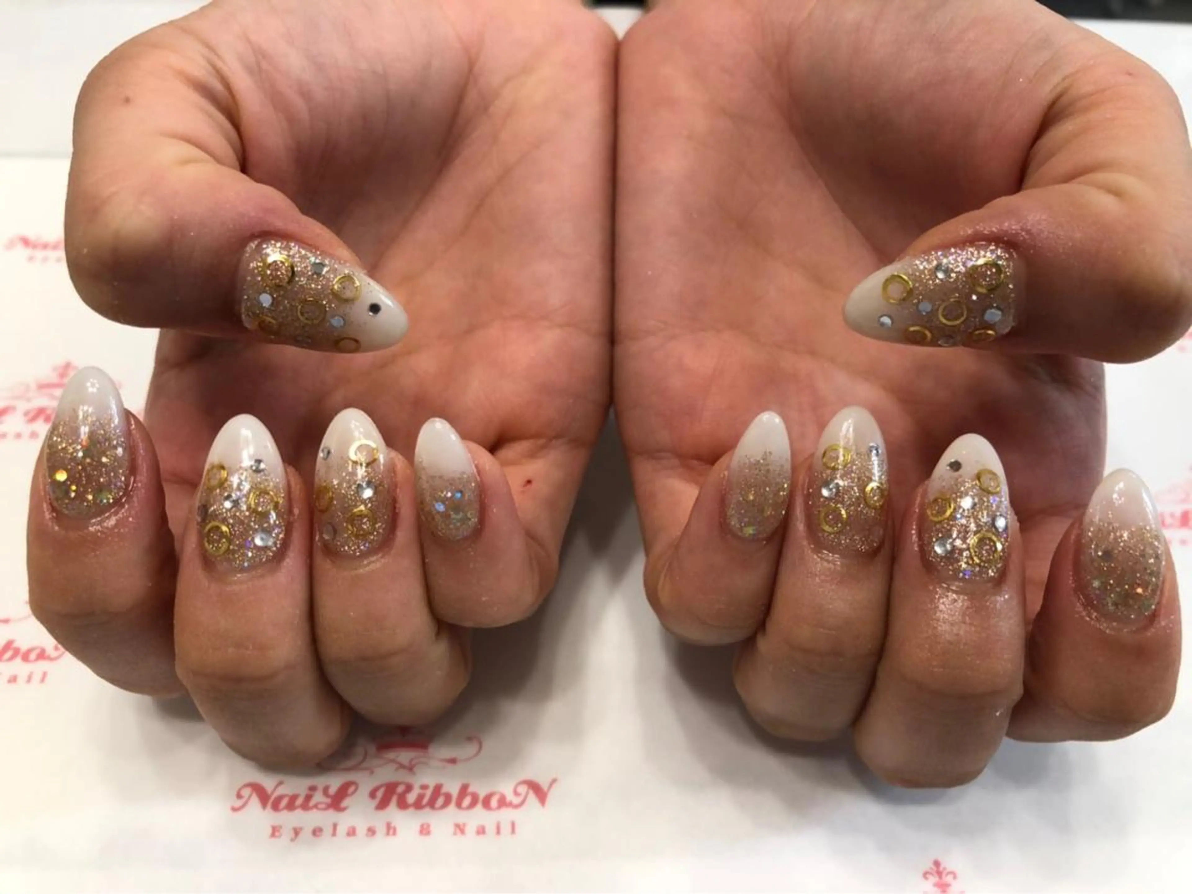 ネイル 春ネイル ネイルリボン 受付スタッフのネイルデザイン