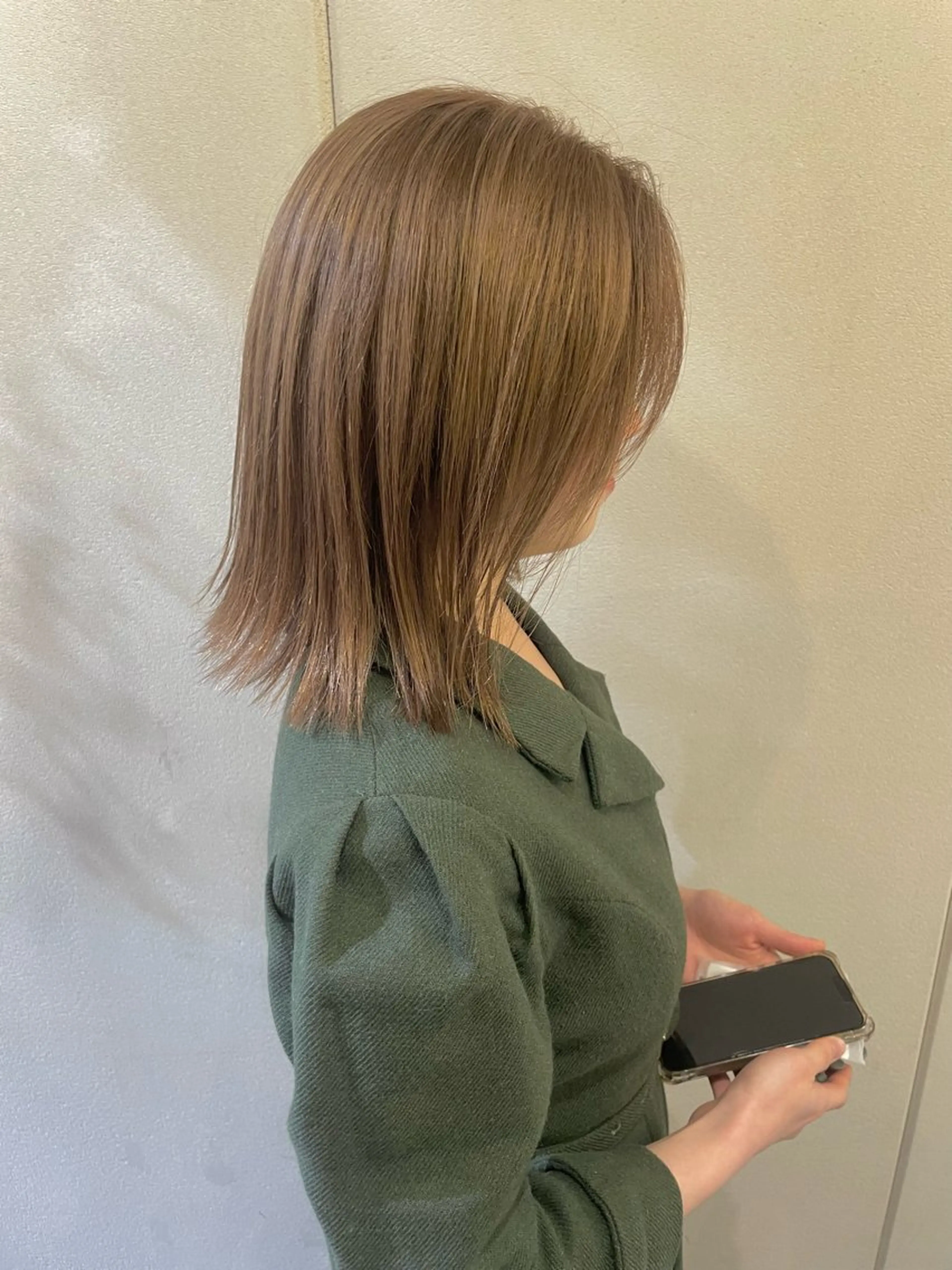 ミディアム ヘアカラー トリートメント 透明感カラー 🦋AYAのヘアスタイル