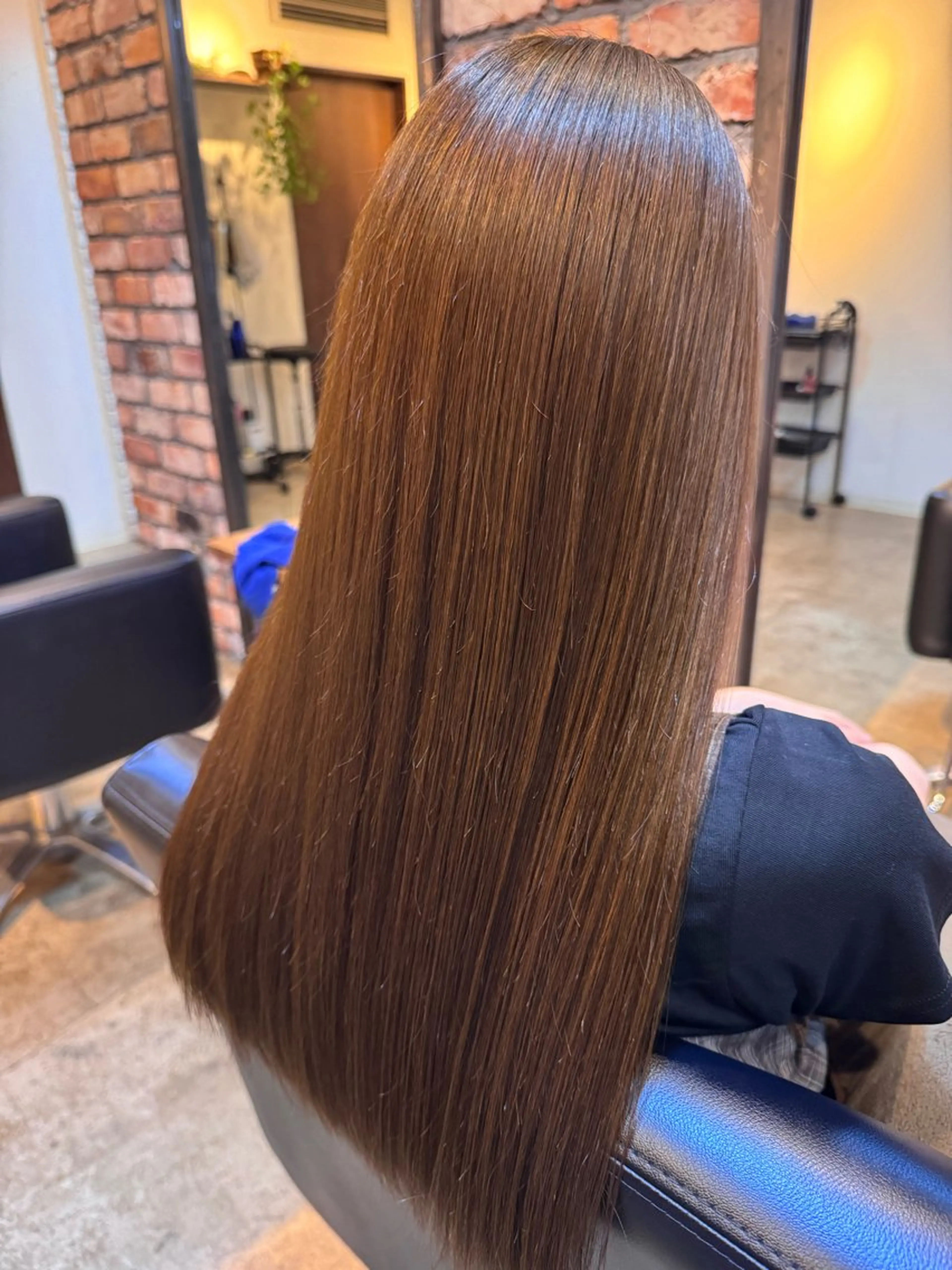 セミロング よぐち けいりんのヘアスタイル