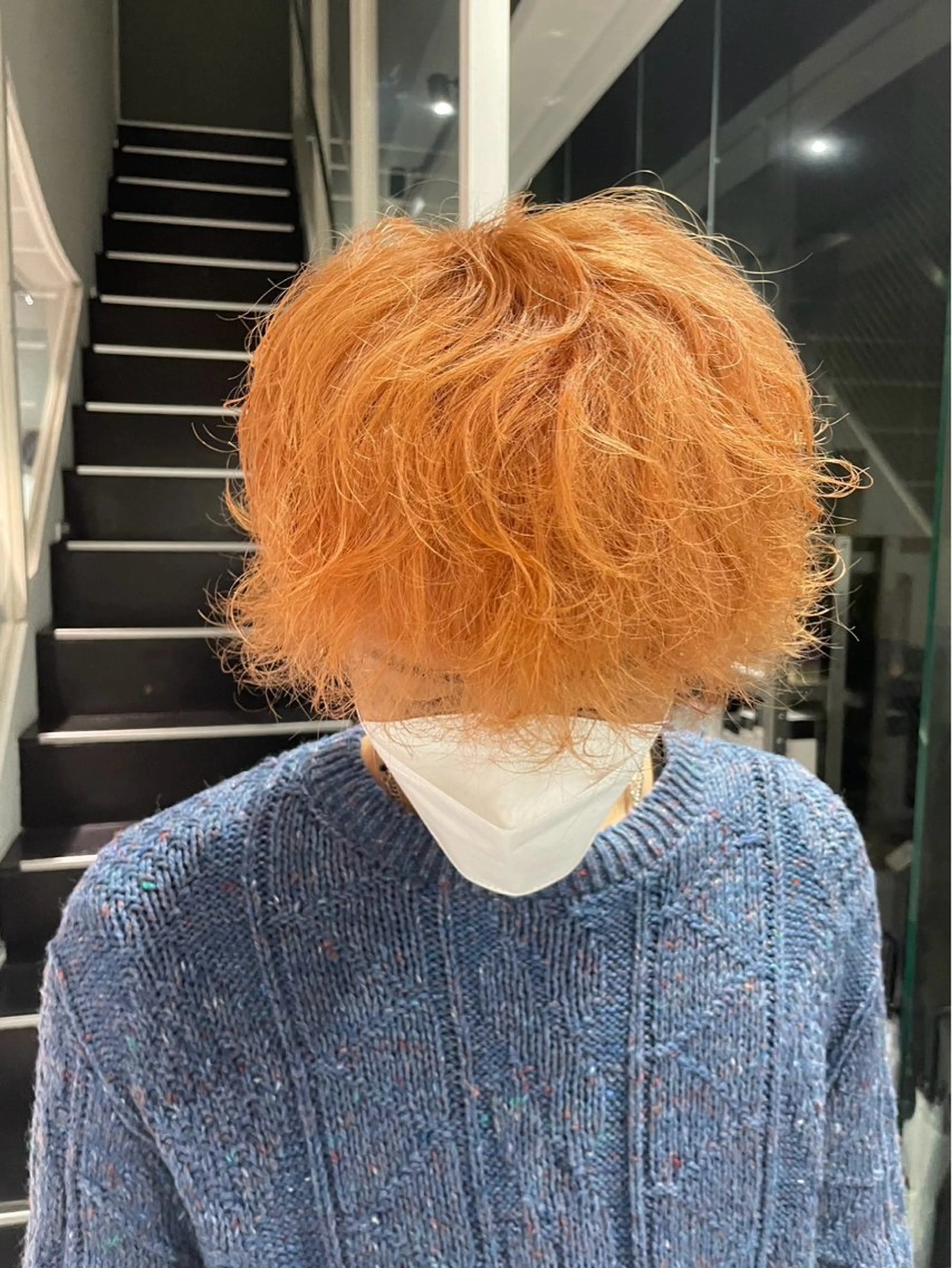 ショート カラー メンズ メンズブリーチ ブリーチ オレンジ ヘアカラー トリートメント CHERIEブリーチ ダブルカラー　天神のヘアスタイル