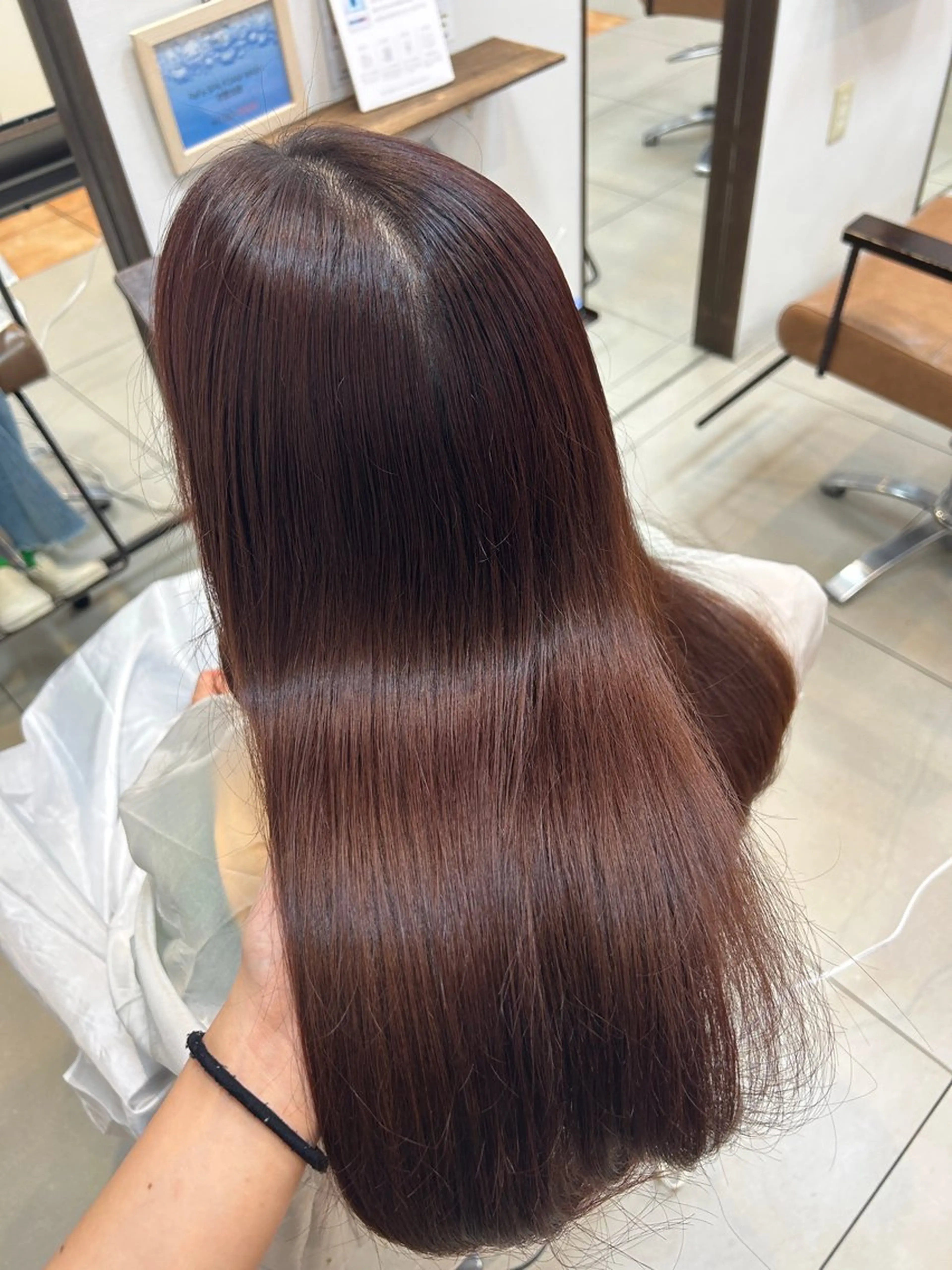 ロング カラー ブラウンカラー ピンクカラー ピンクブラウン 阪田 真奈未のヘアスタイル