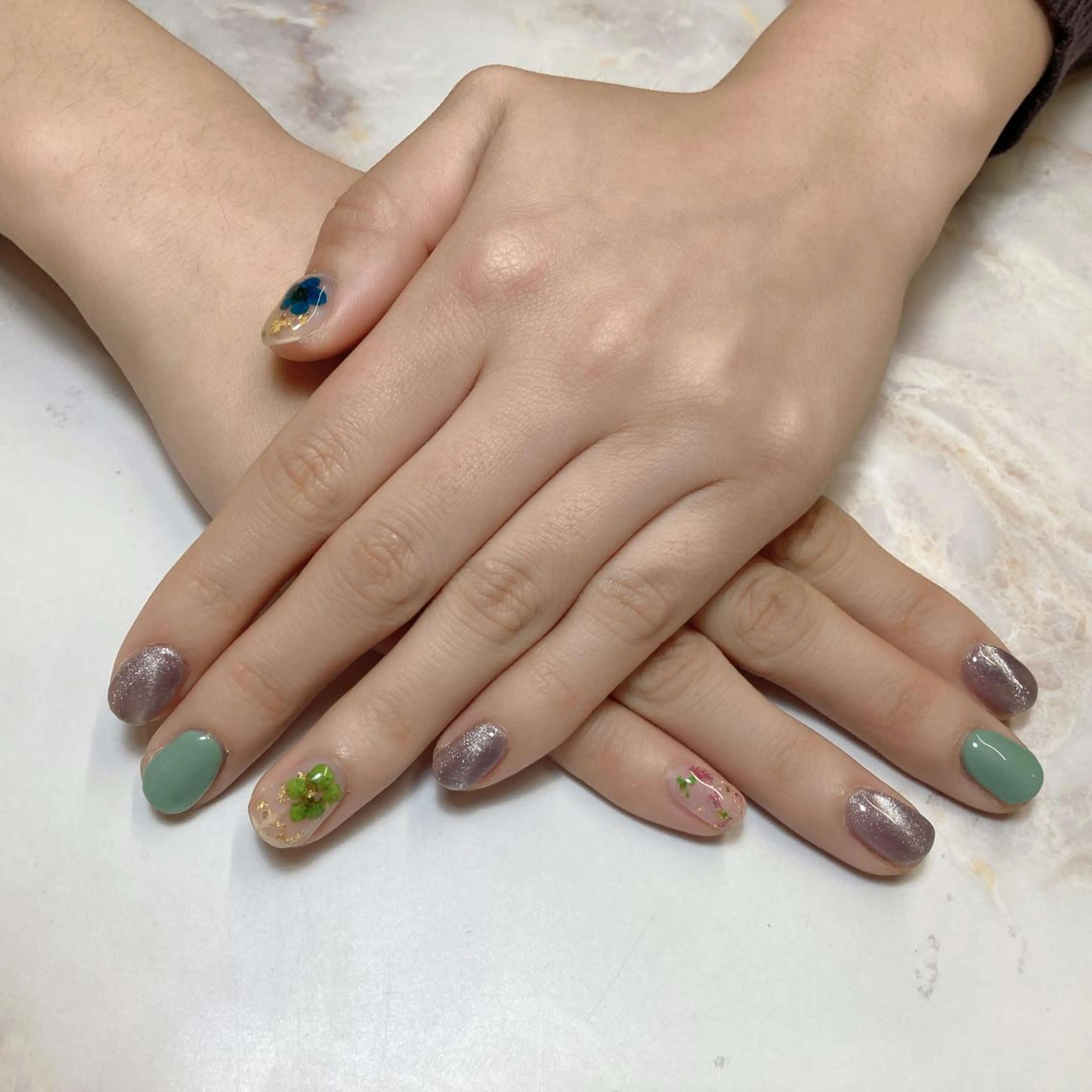 ミディアム ネイル Reonail 💕Kana💕のネイルデザイン