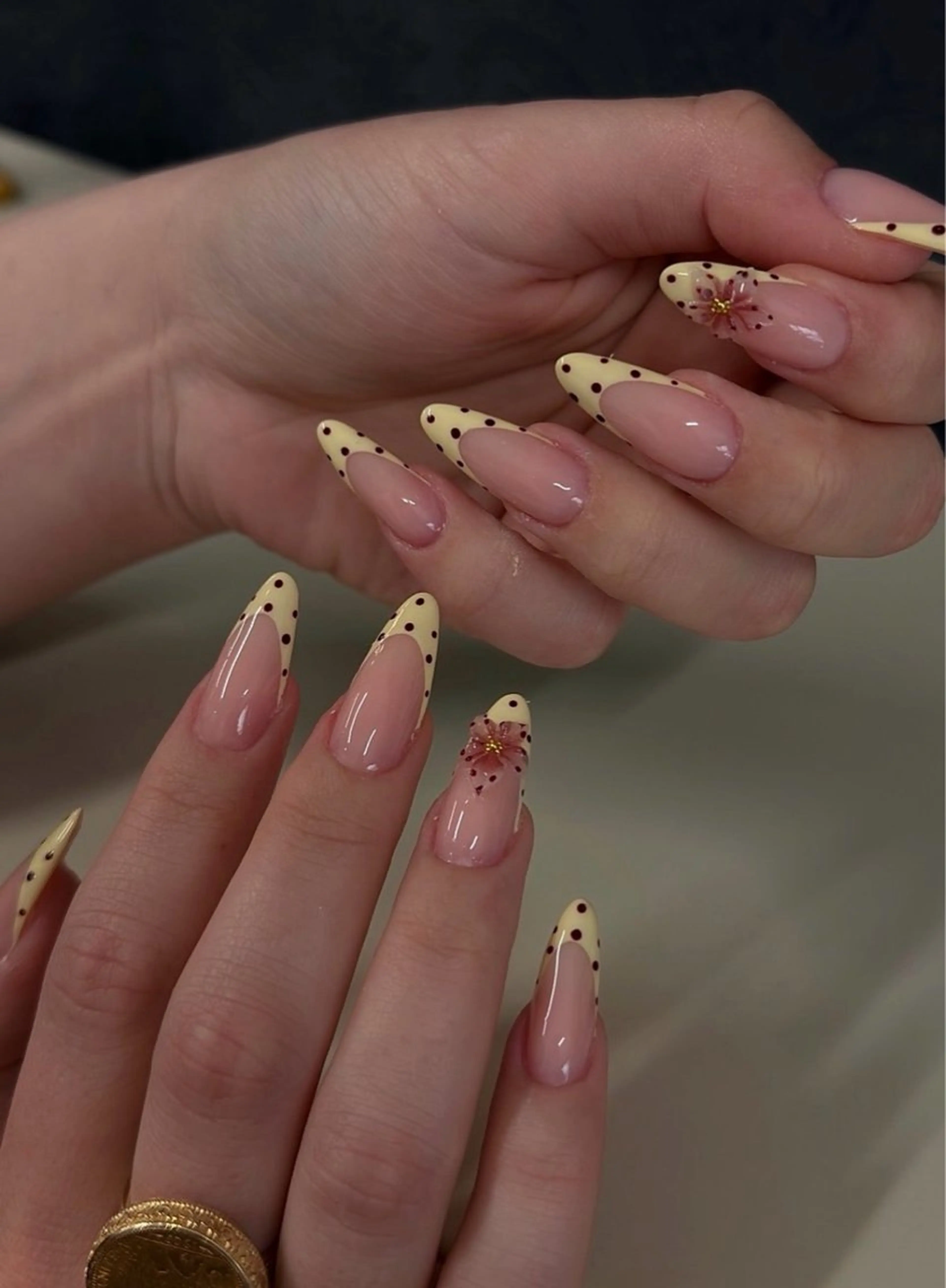 ネイル フレンチネイル キラキラネイル 韓国ネイル シンプルネイル ワンホンネイル ハンドネイル MEI Nailのネイルデザイン