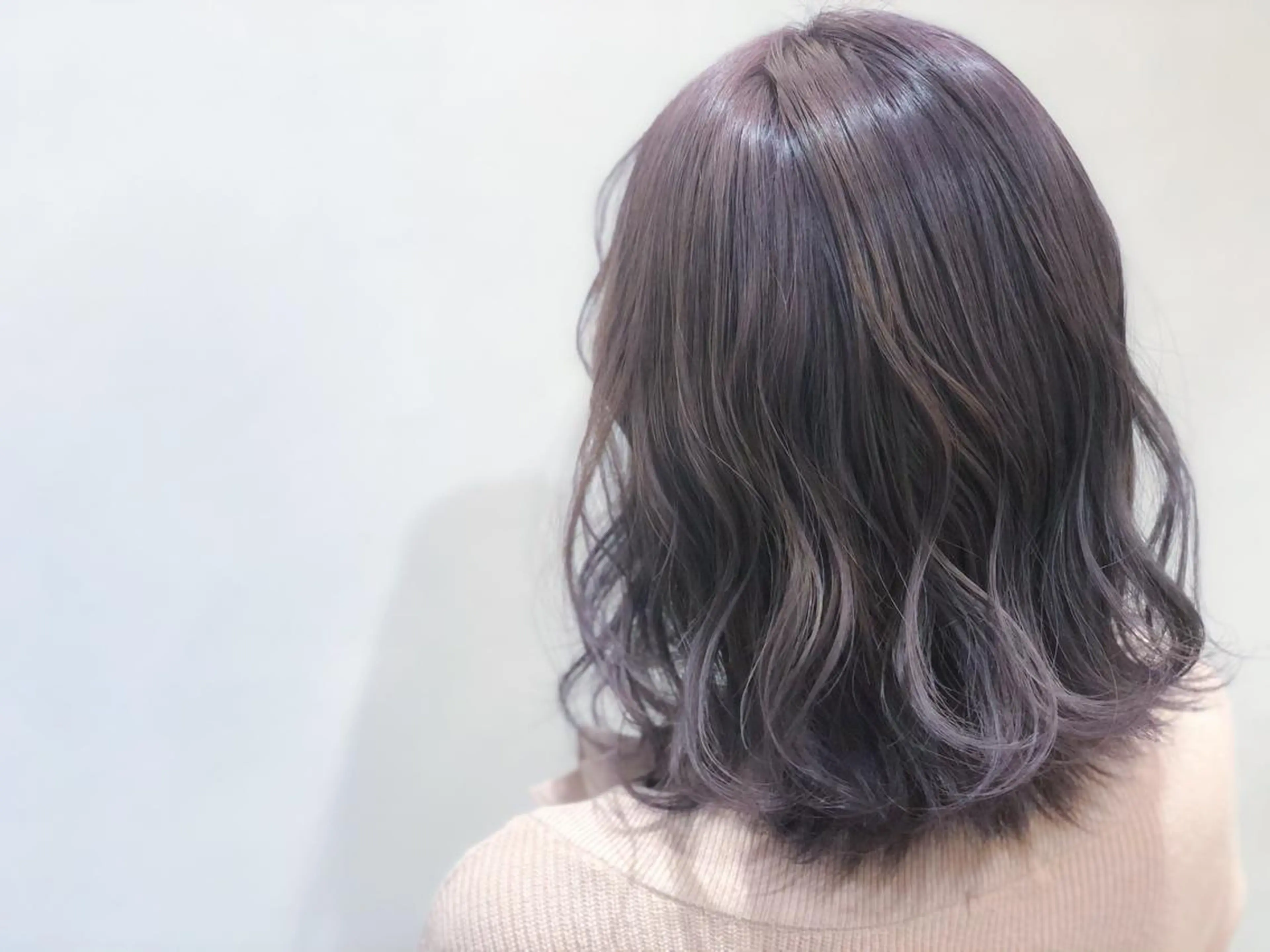 ミディアム カラー ヘアアレンジ ラベンダーカラー ヘアカラー いしだ みさきのヘアスタイル