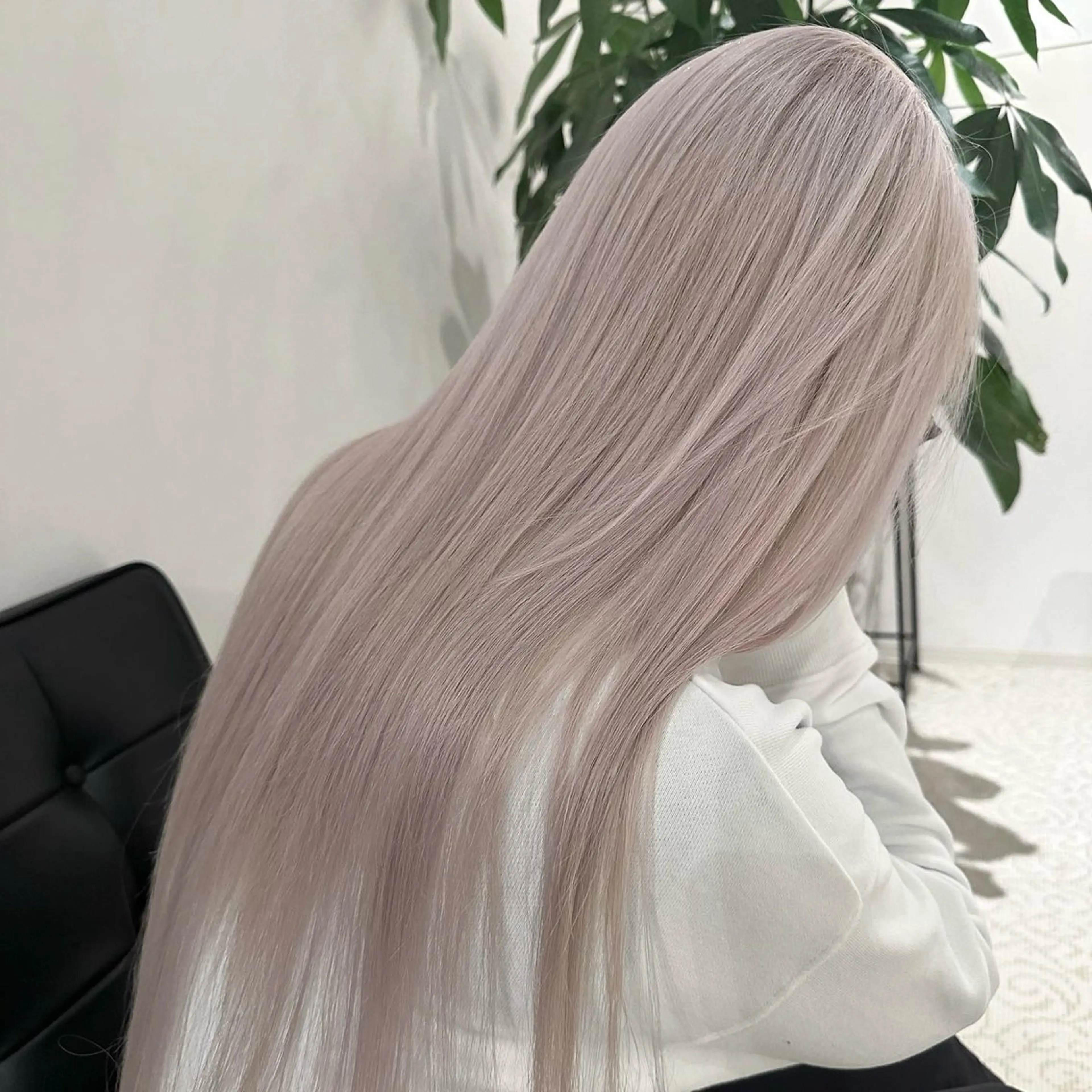 【うるうるな透明感】ケアブリーチ+カラー+トリートメント¥17000の写真