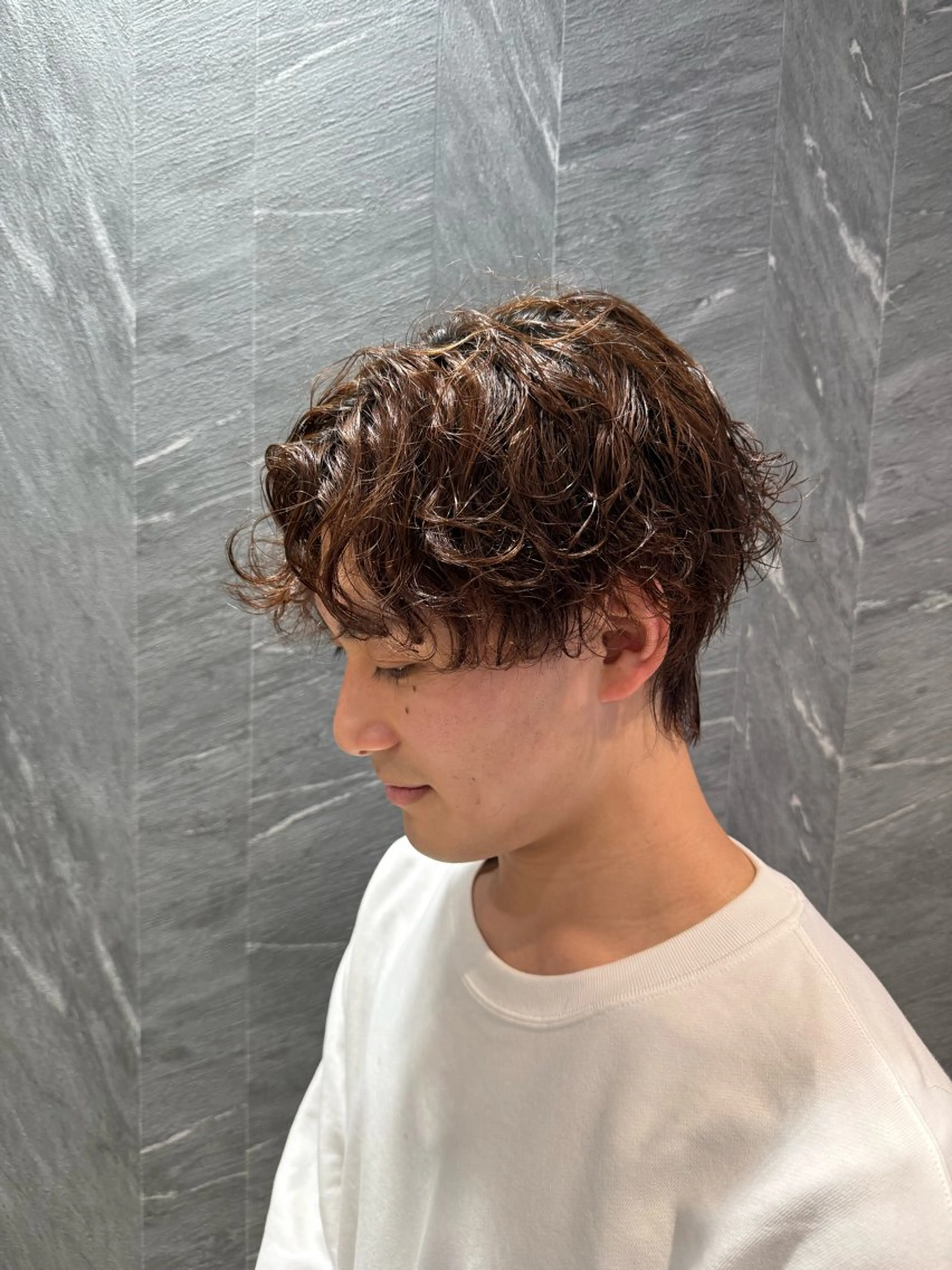 ショート カラー パーマ 駒田 拳児のヘアスタイル