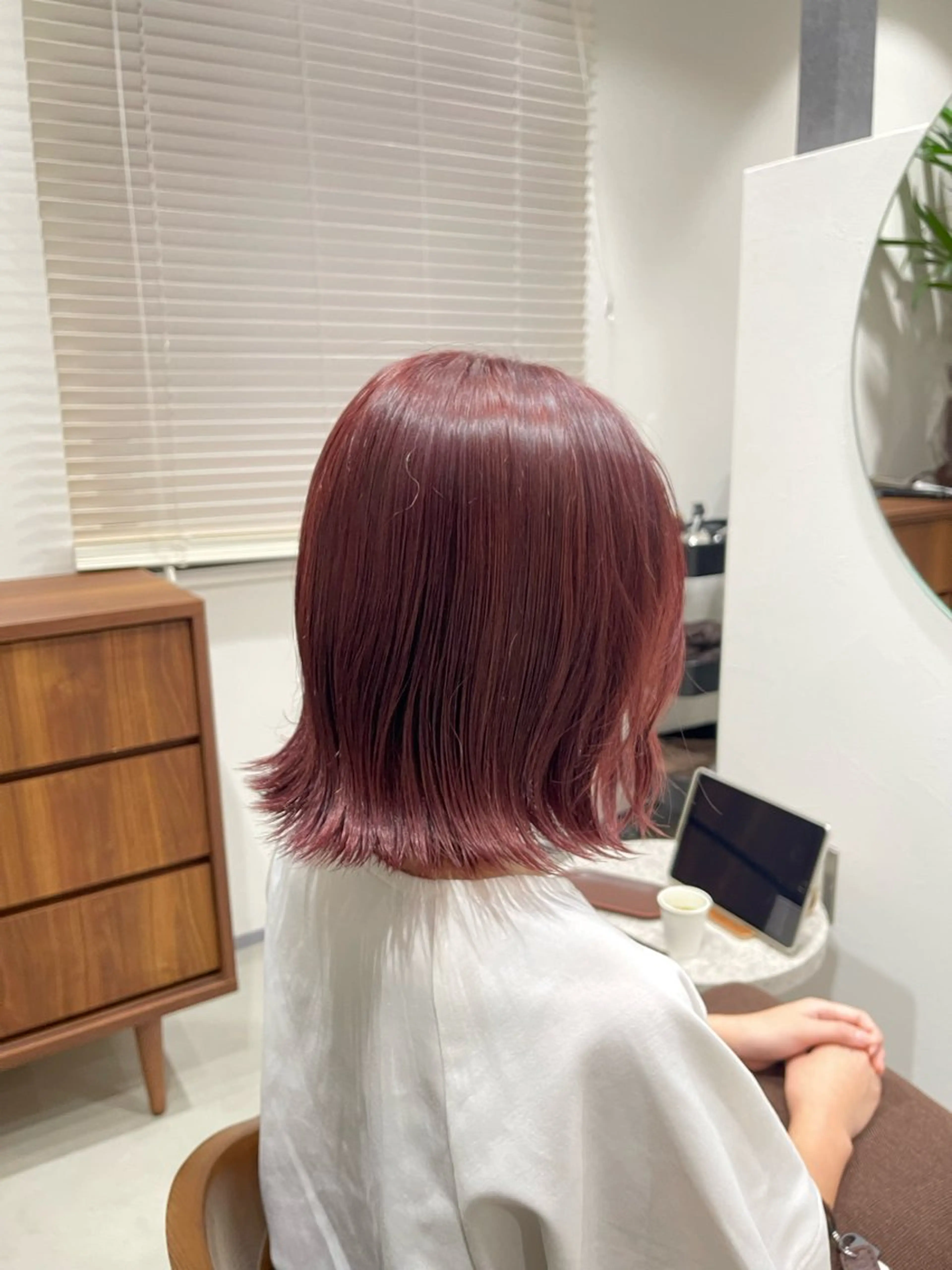 ショート ボブ 外ハネヘア ボブ/レイヤー /河内温太のヘアスタイル