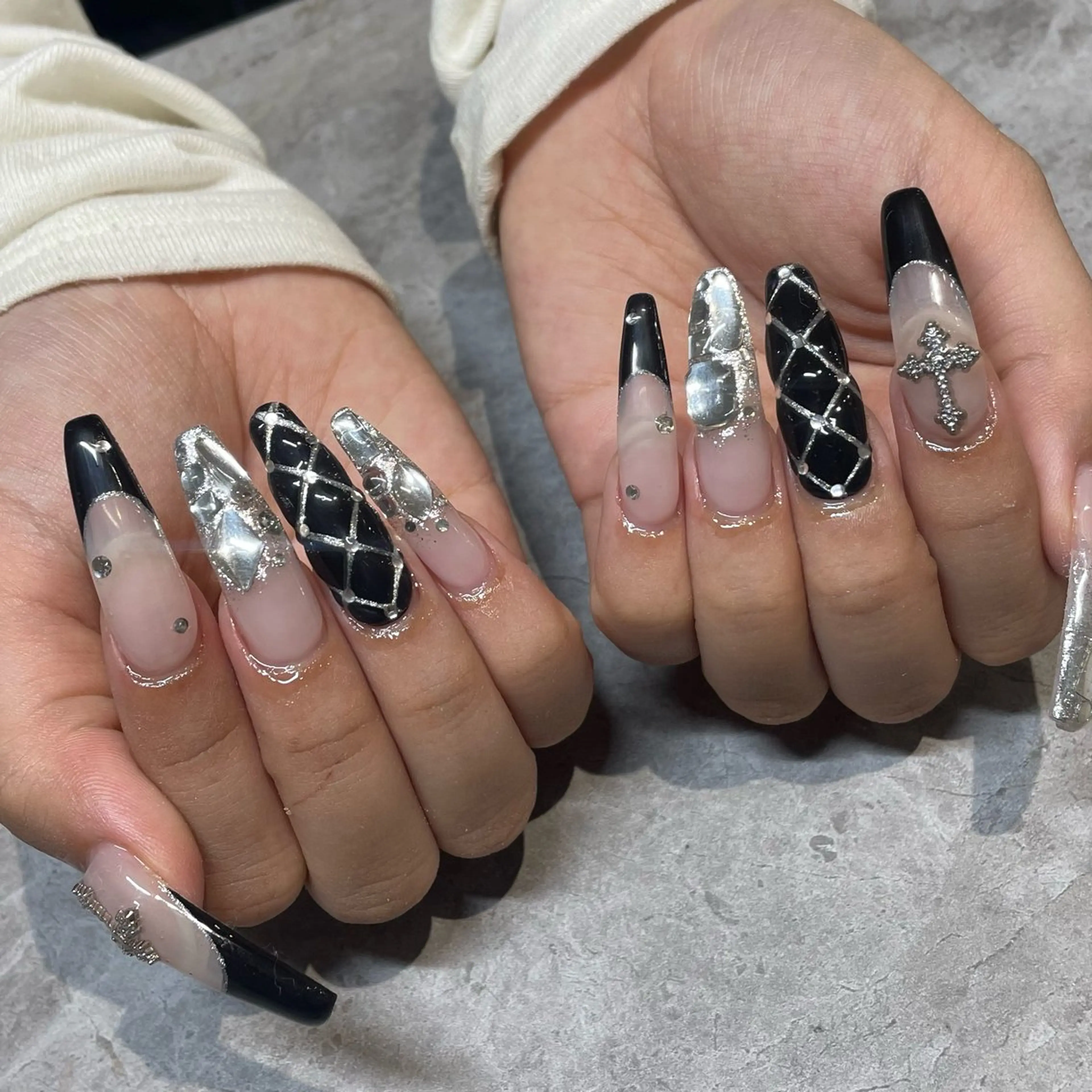 ネイル アートネイル スカルプネイル ネイルチップ ハンドネイル IROHA NAIL 横山佳那のネイルデザイン