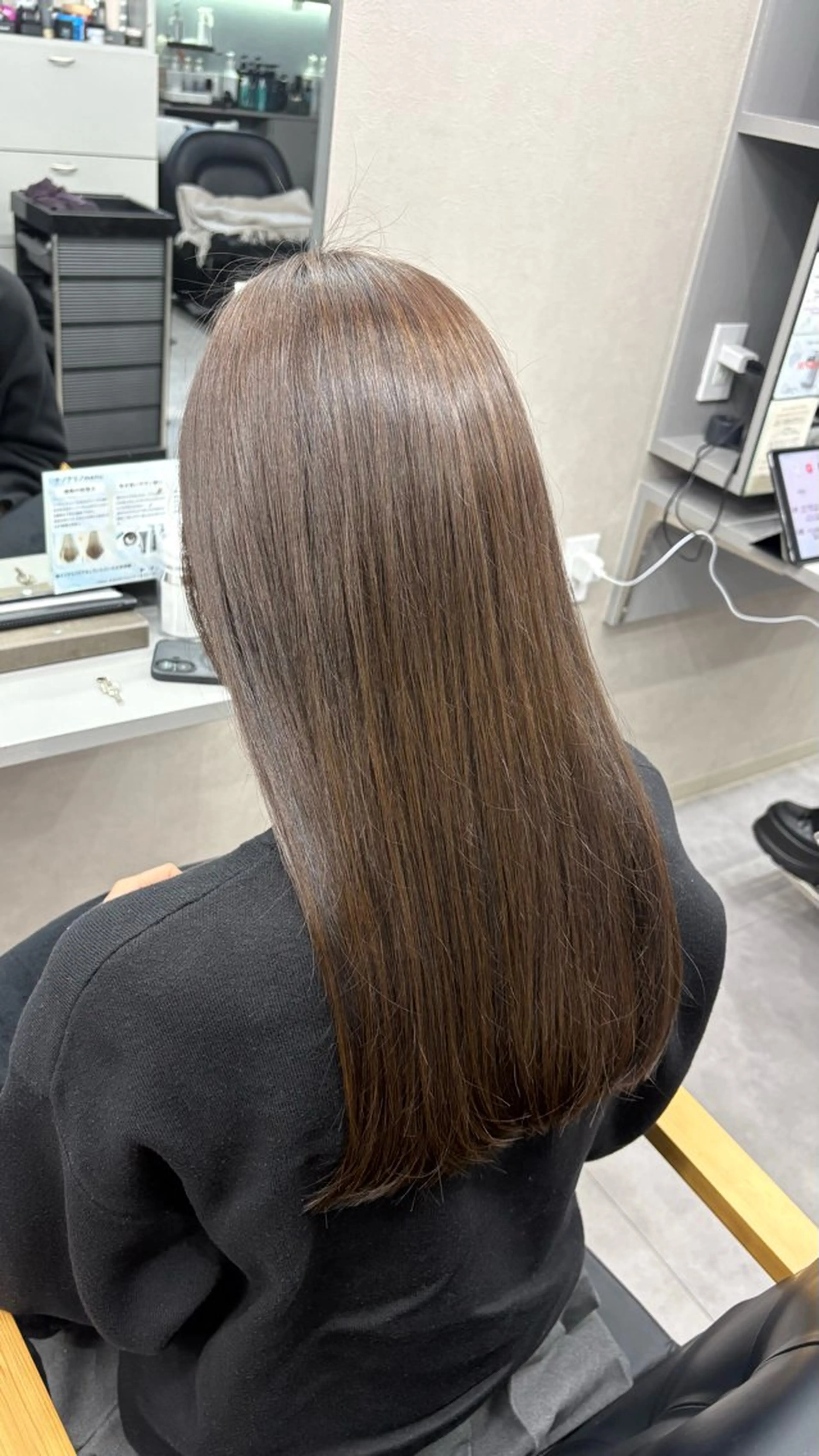 ロング カラー 中西 琉渚のヘアスタイル
