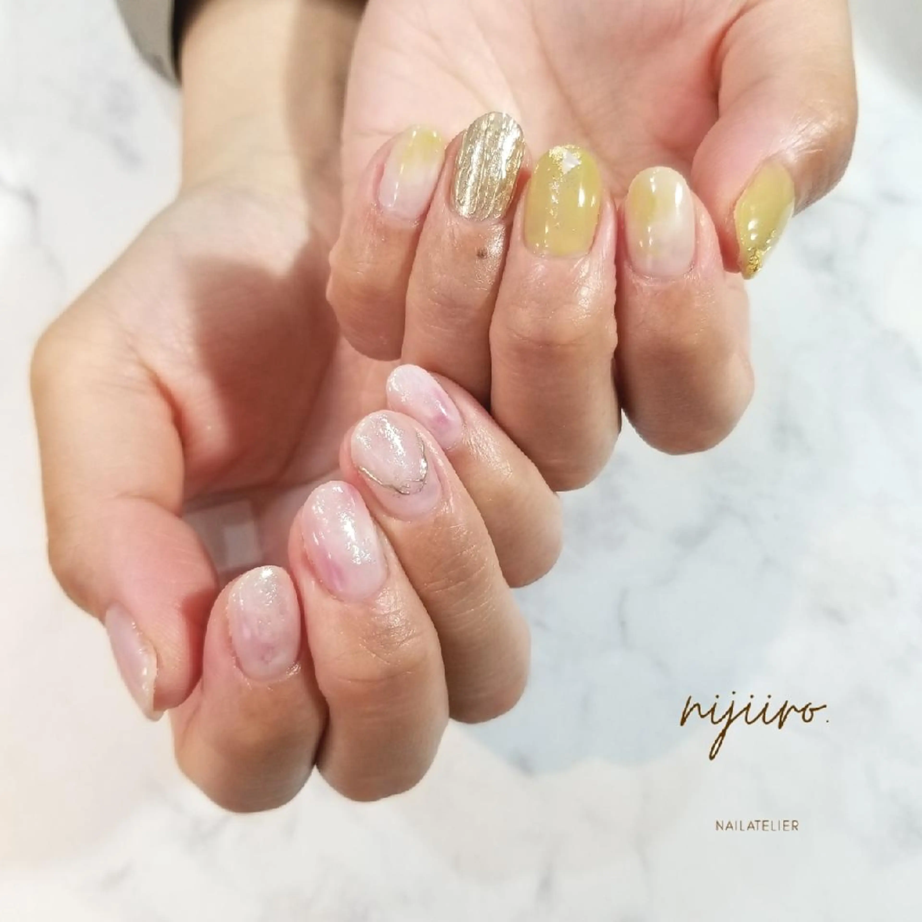 ネイル ハンドネイル nijiiro🌈 サトウのネイルデザイン