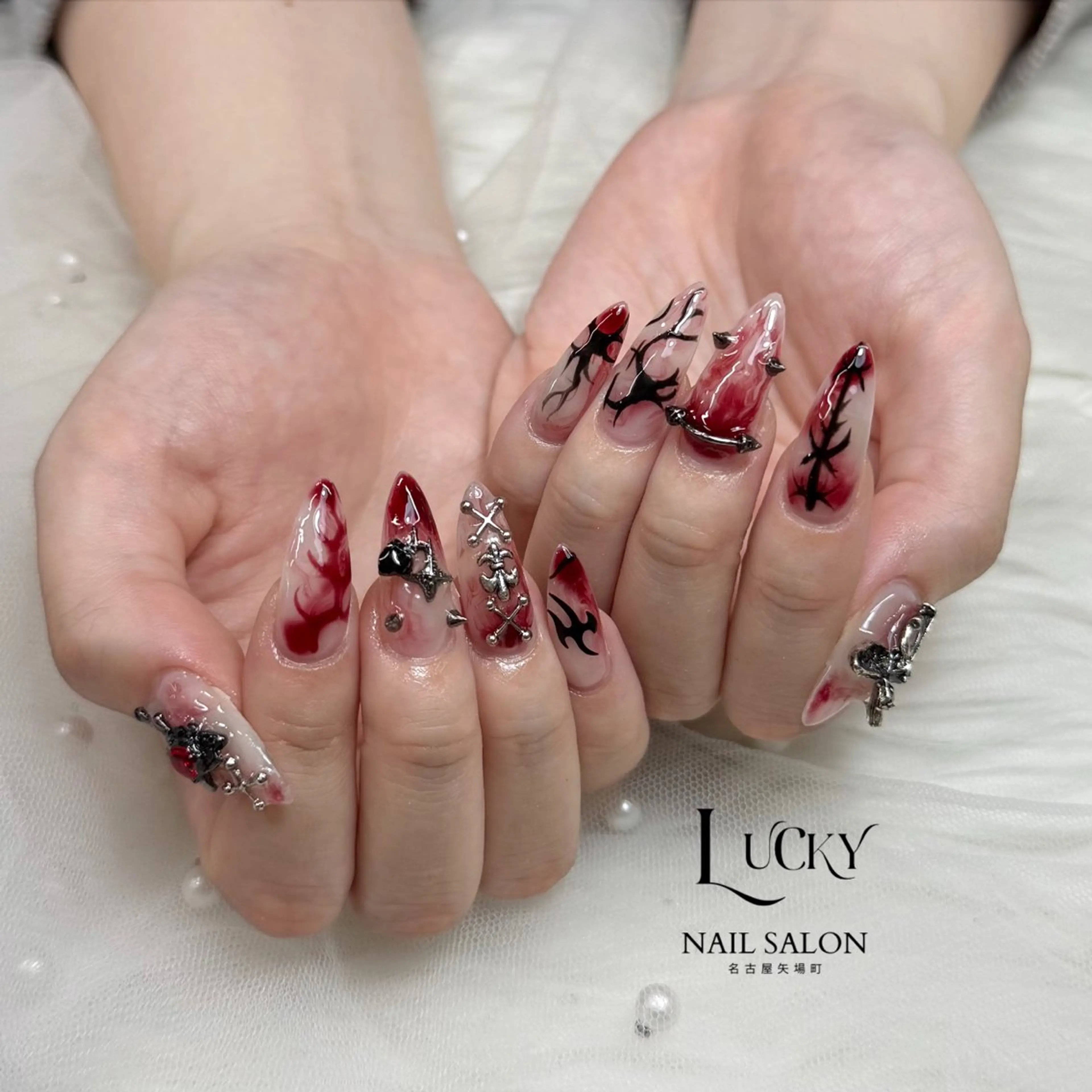 ネイル 長さ出し フットネイル ジェルネイル 韓国ネイル マグネットネイル ハンドネイル Lucky Nail Salonのネイルデザイン