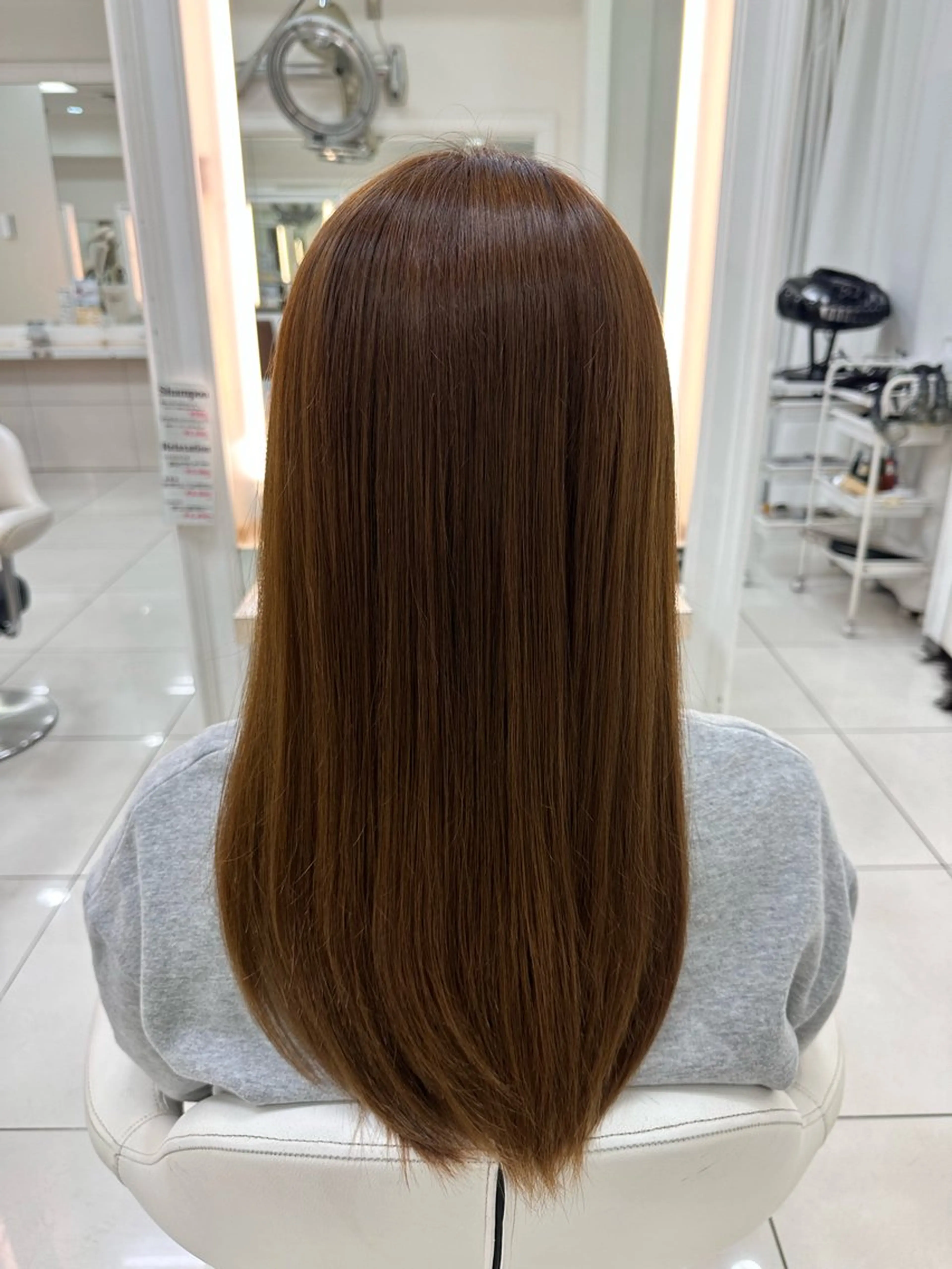 カラー ブリーチ ブリーチなしカラー 伊佐 愛のヘアスタイル