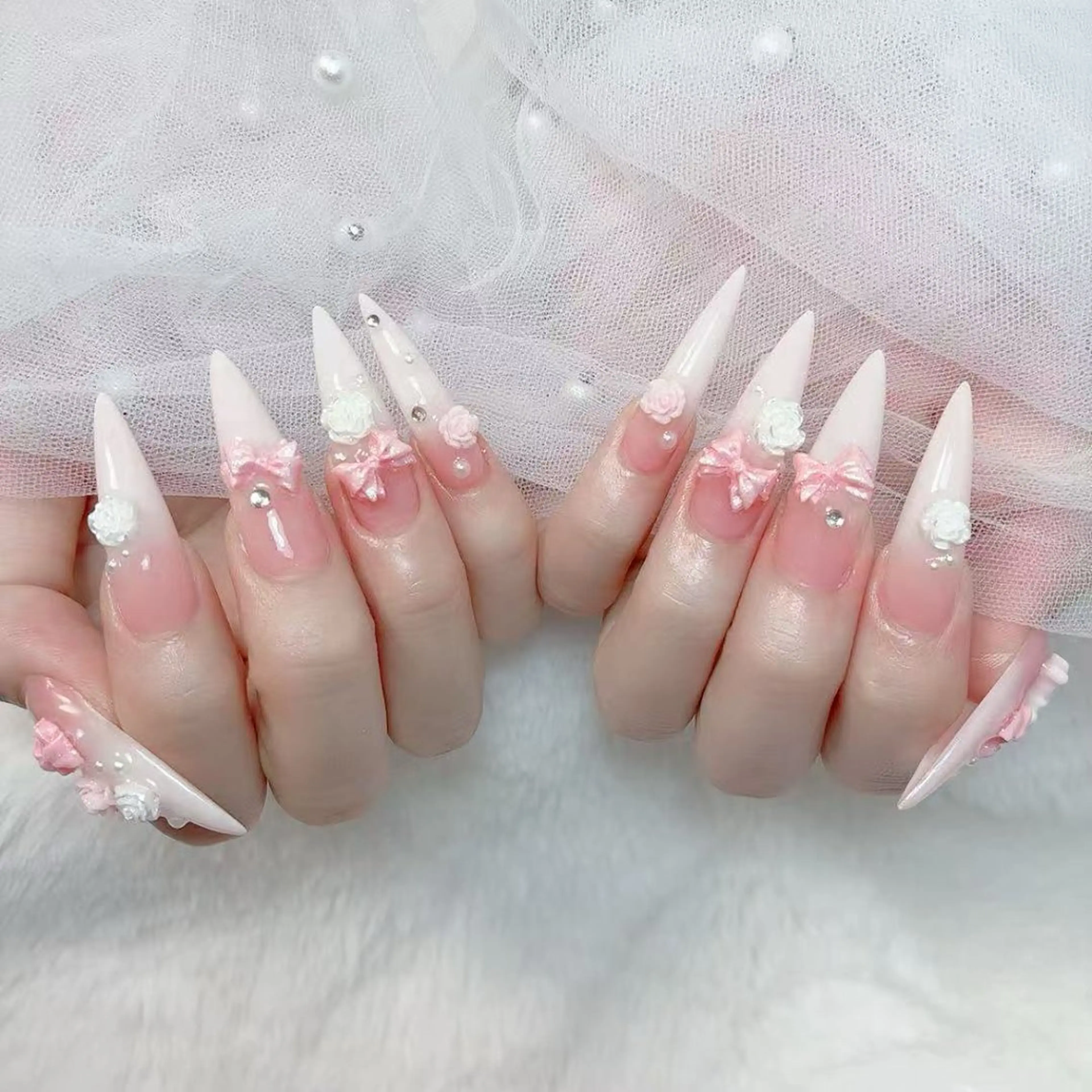 ネイル アートネイル フットネイル ジェルネイル マグネットネイル パラジェル ハンドネイル B·U Nail大宮 長さだし専門店のネイルデザイン