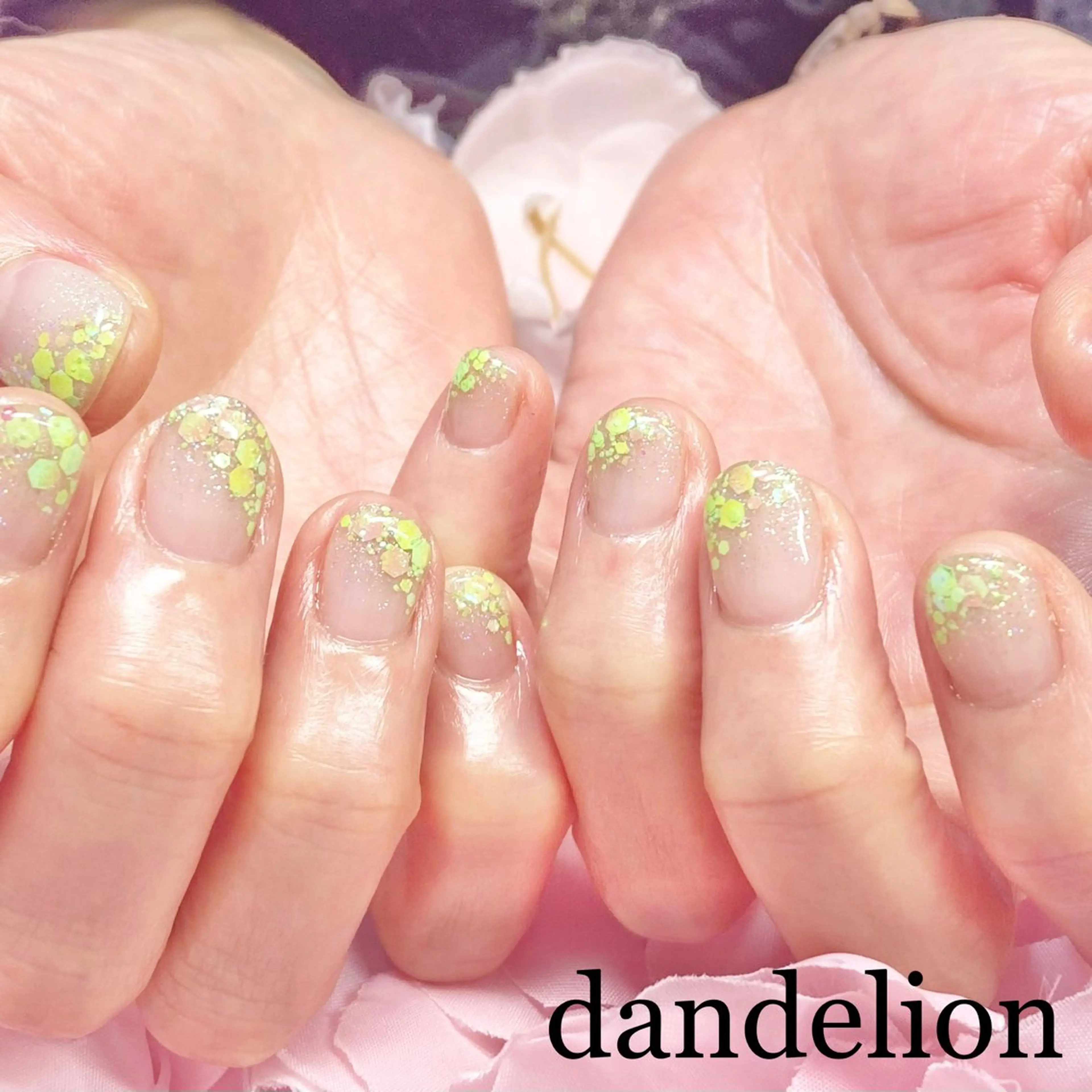 ネイル ハンドネイル ハンドケア dandelion ダンデライオンのネイルデザイン