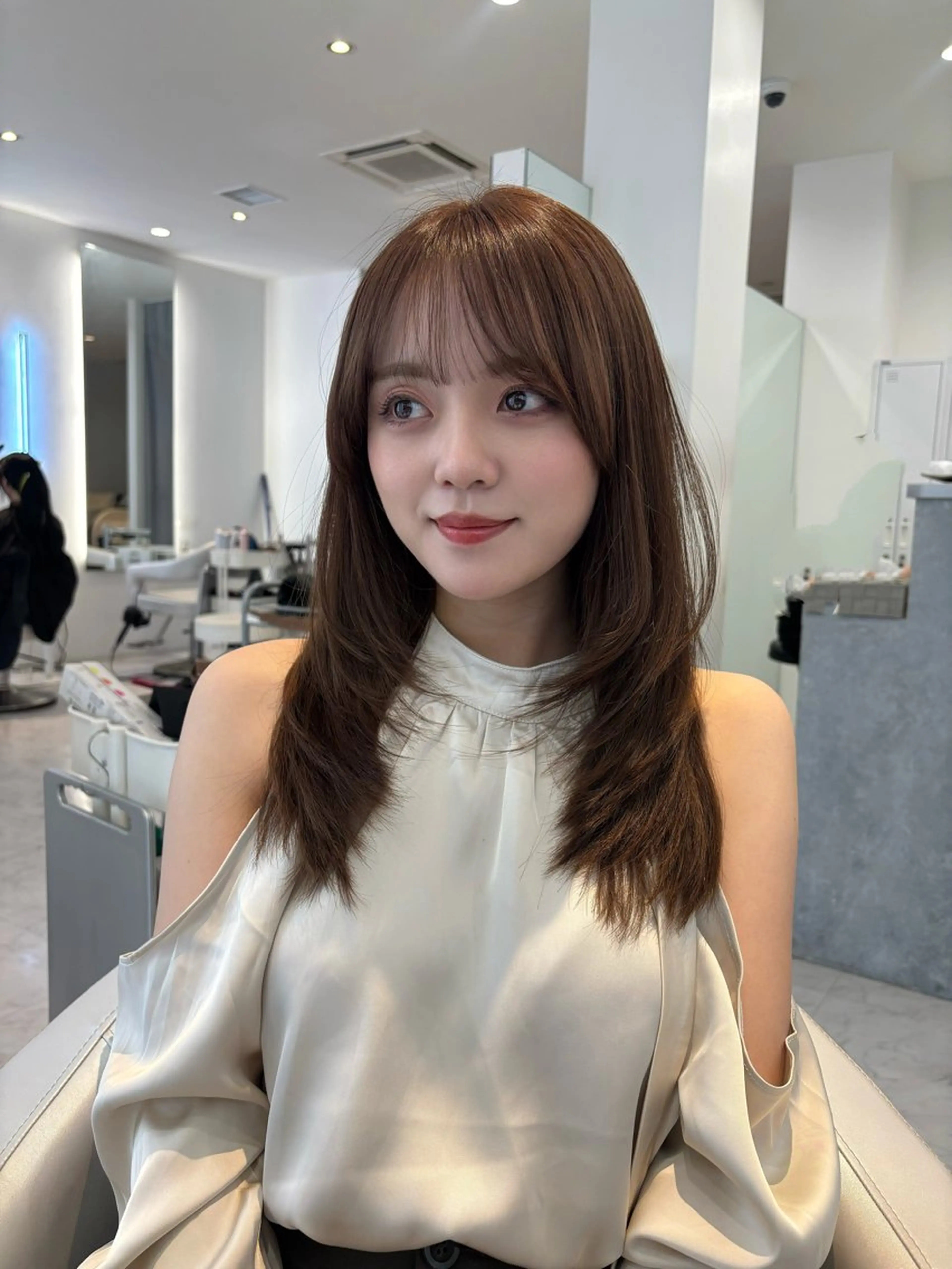 セミロング カラー カット ヘアカラー トリートメント レイヤーカット🎀 kanaのヘアスタイル