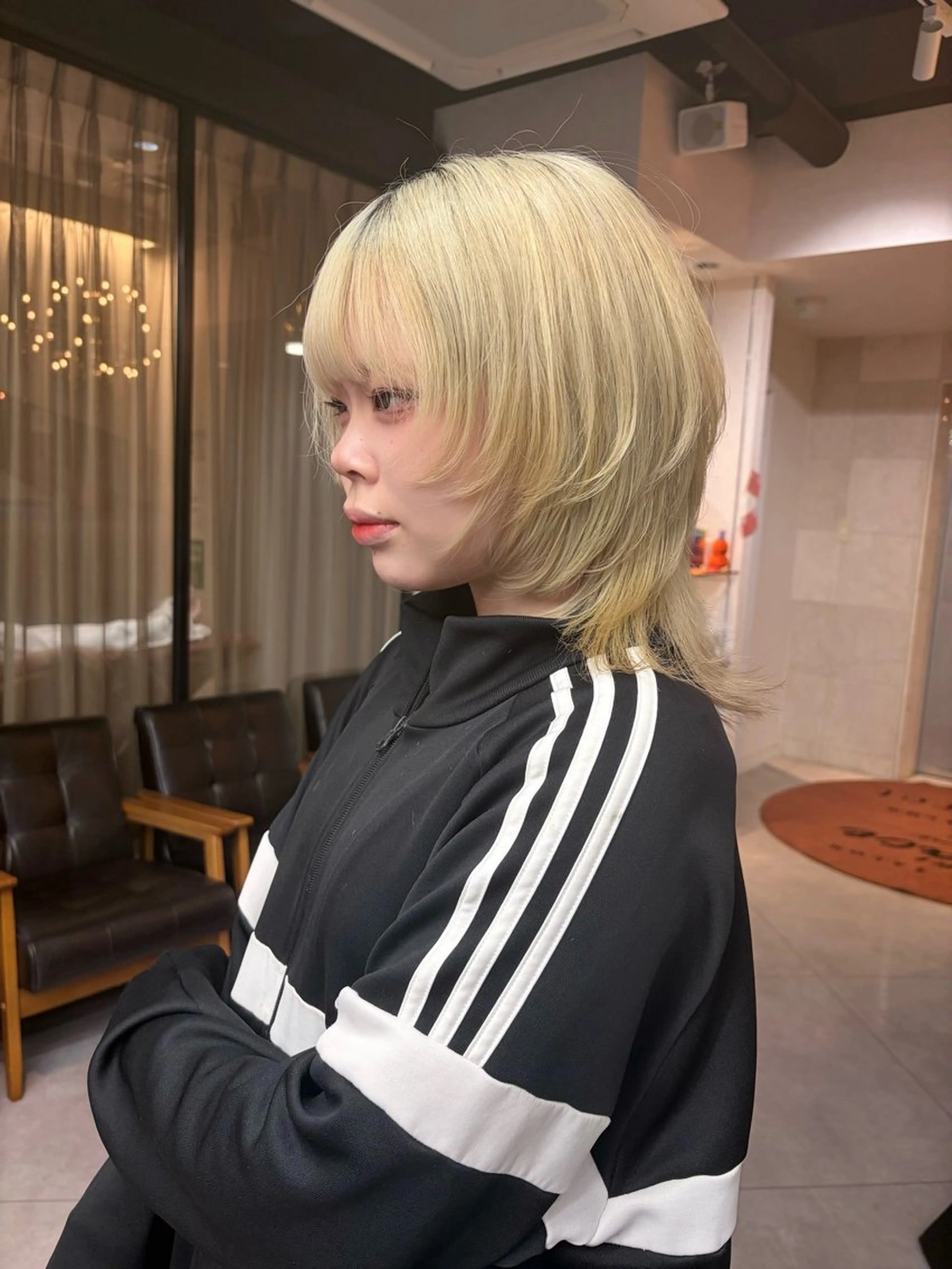 ミディアム み ゆのヘアスタイル