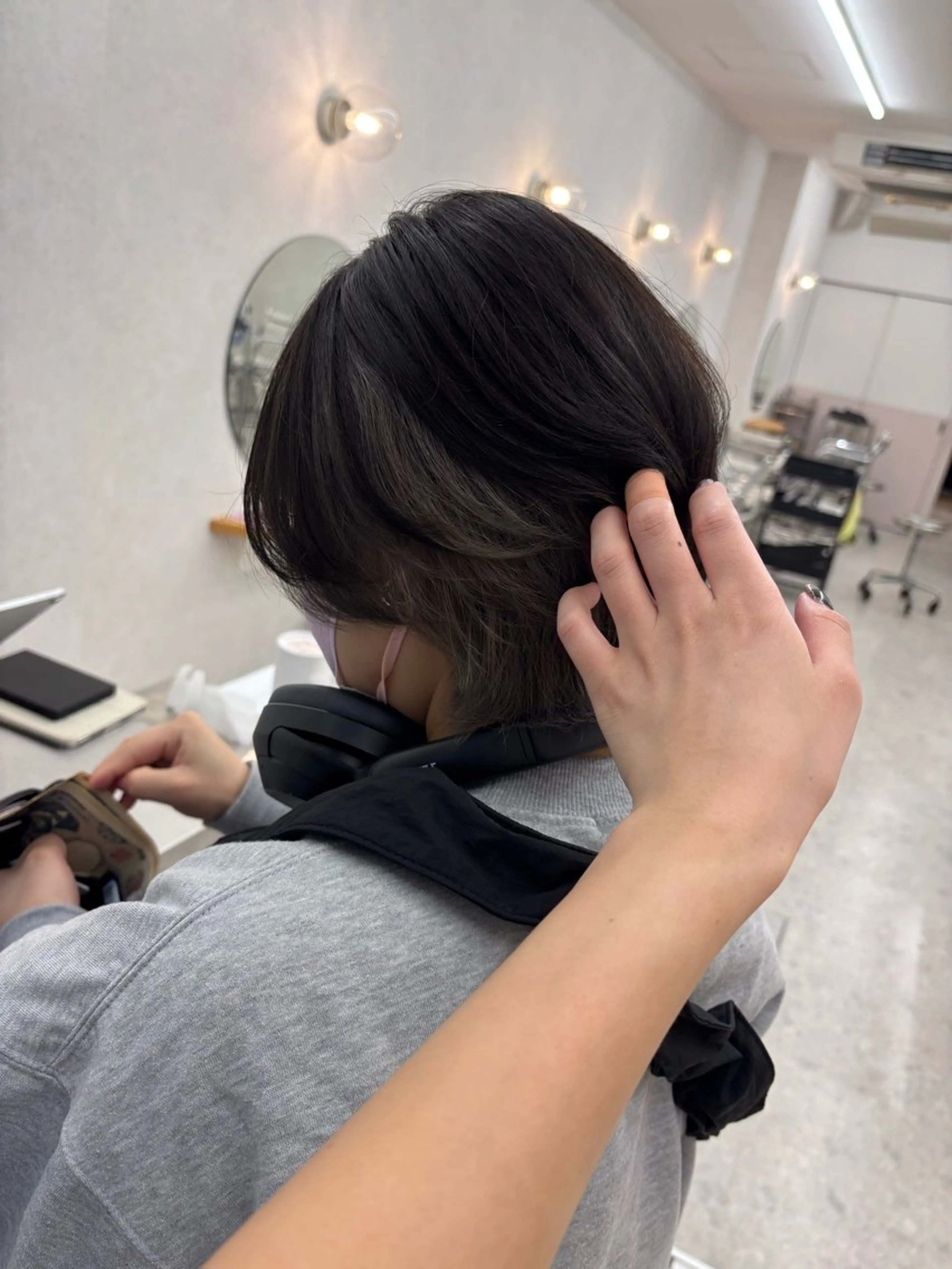 ショート ヘアカラー リン🔔ボブ cut 柔らかベージュ🤎のヘアスタイル