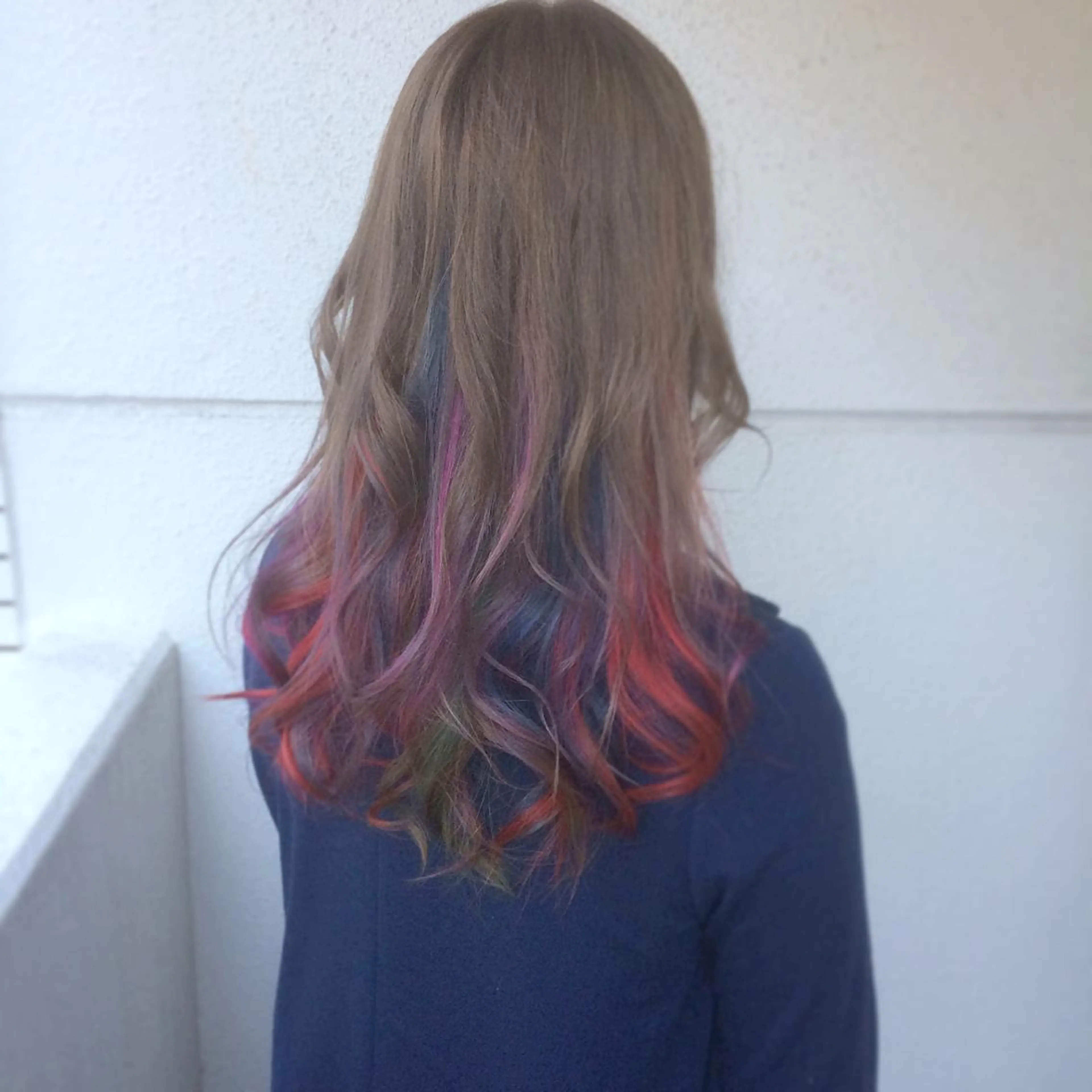 セミロング カラー インナーカラー/天神 ブリーチ/吉田のヘアスタイル