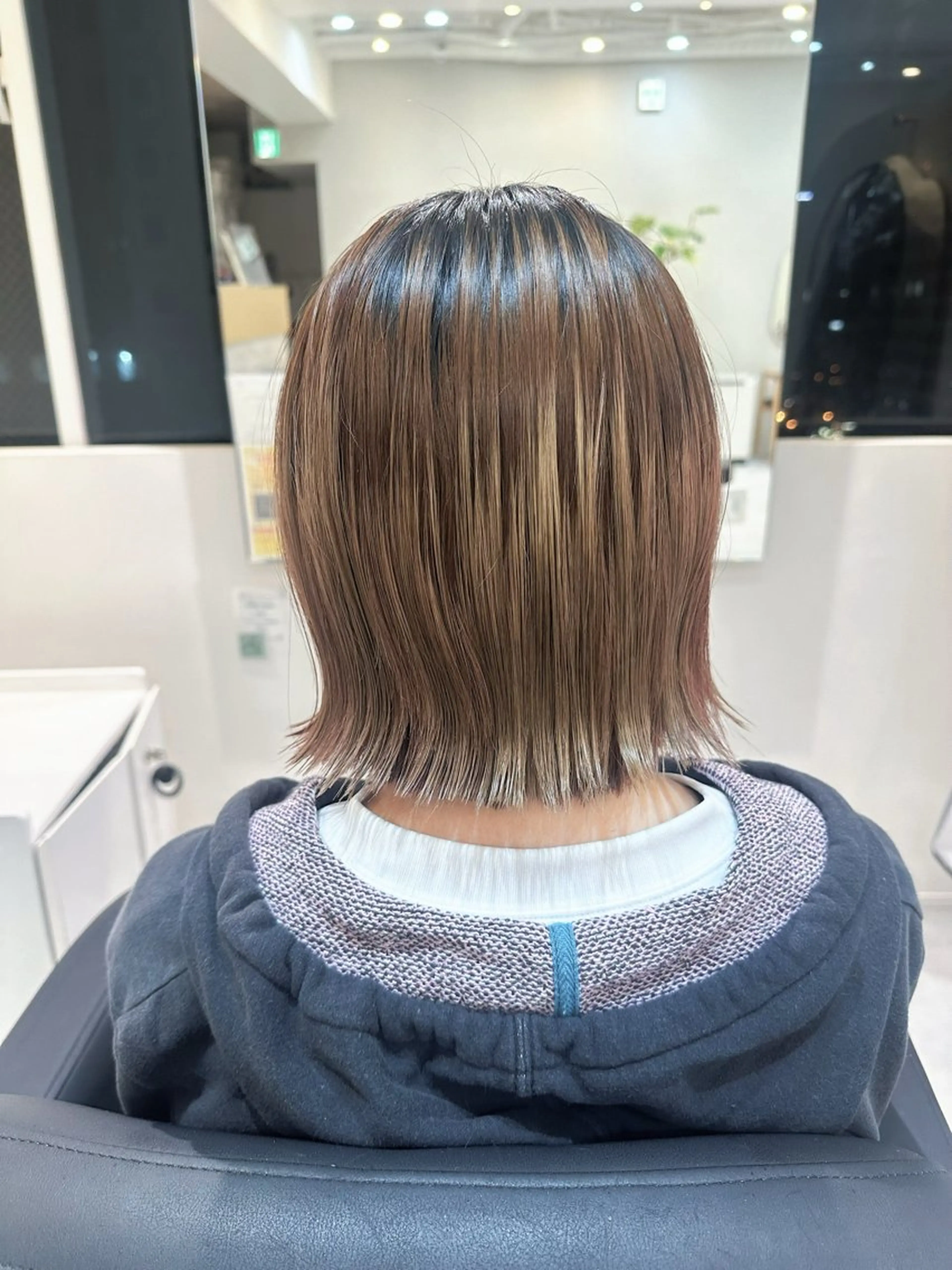ショート カット ヘアカラー トリートメント Emuest心斎橋 SAKIのヘアスタイル