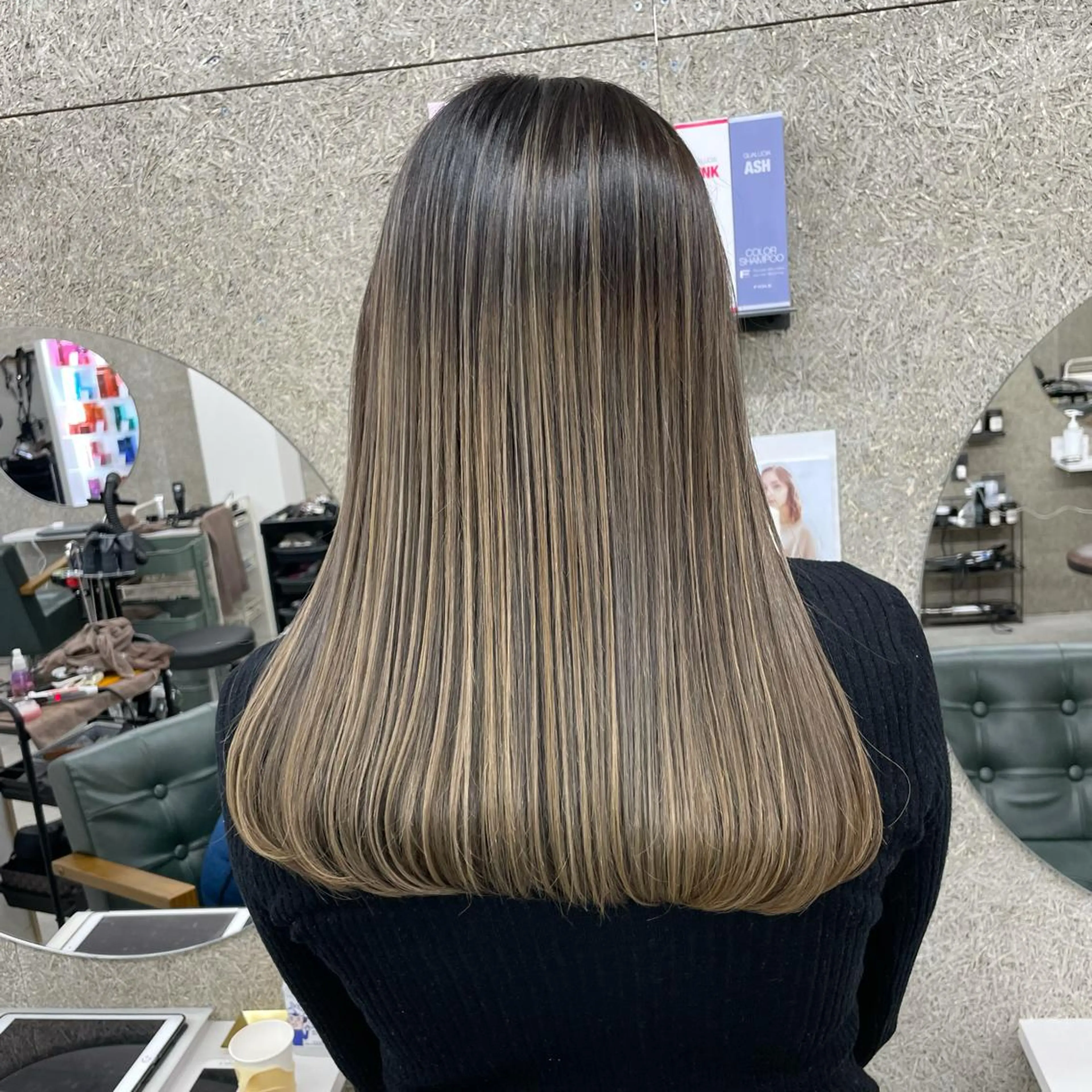 セミロング カラー Lull1人美容室 バレイヤージュのヘアスタイル