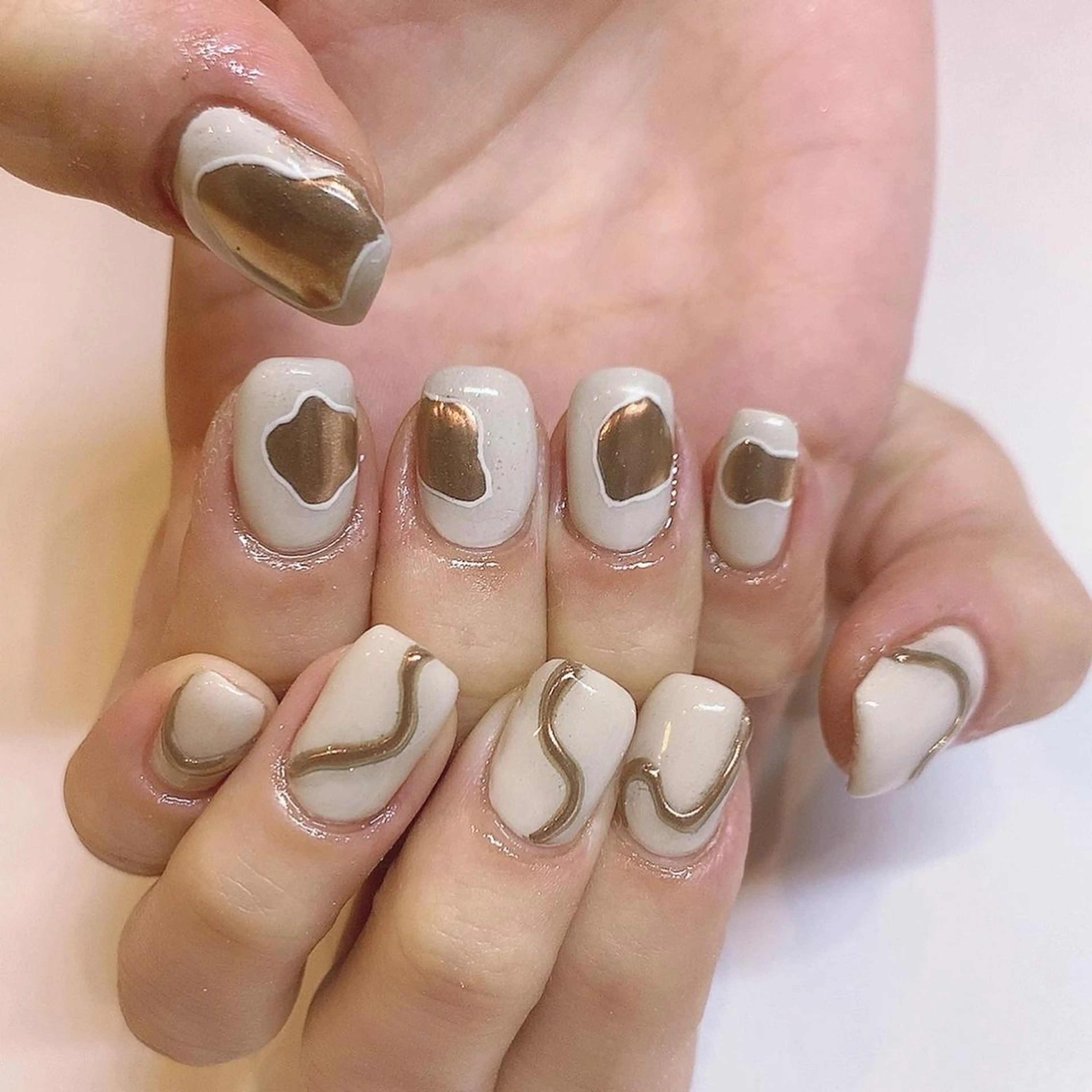 ネイル ヤマダ サクラのヘアスタイル