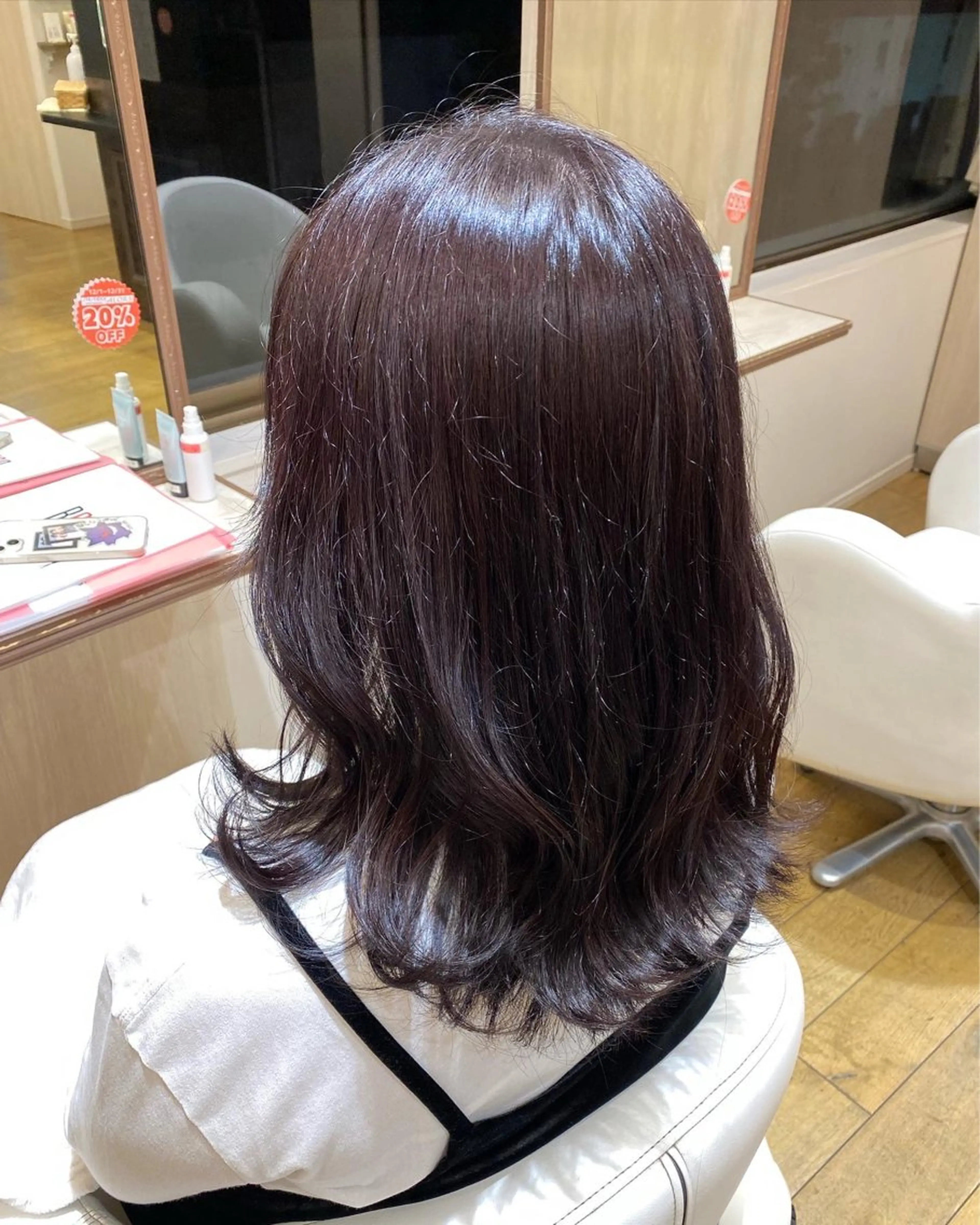 ミディアム カット ヘアカラー トリートメント 艶感🫧透明感カラー YUKARIのヘアスタイル