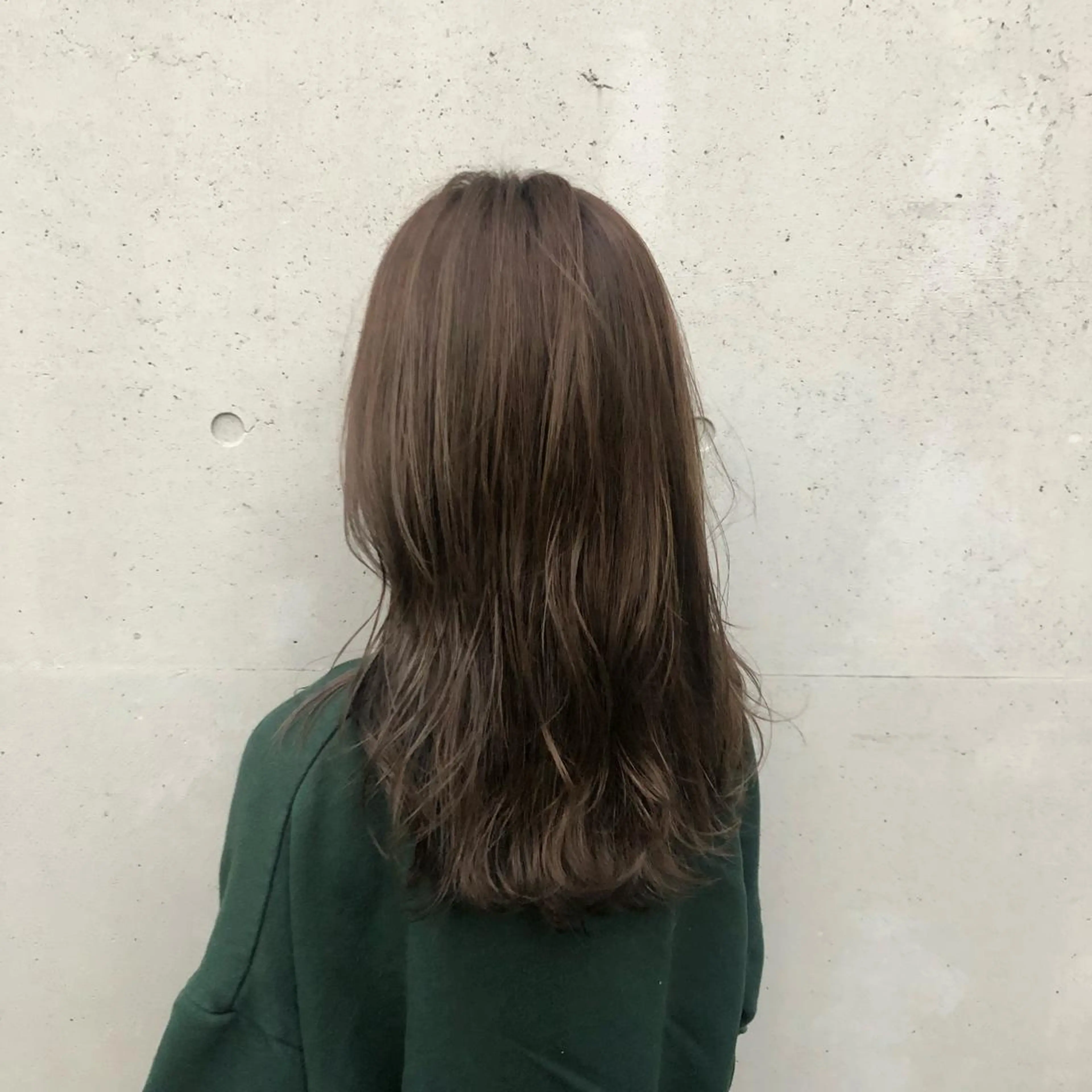 ロング カラー ベージュカラー 酸性縮毛矯正🧴韓国 レイヤー/髪質改善のヘアスタイル