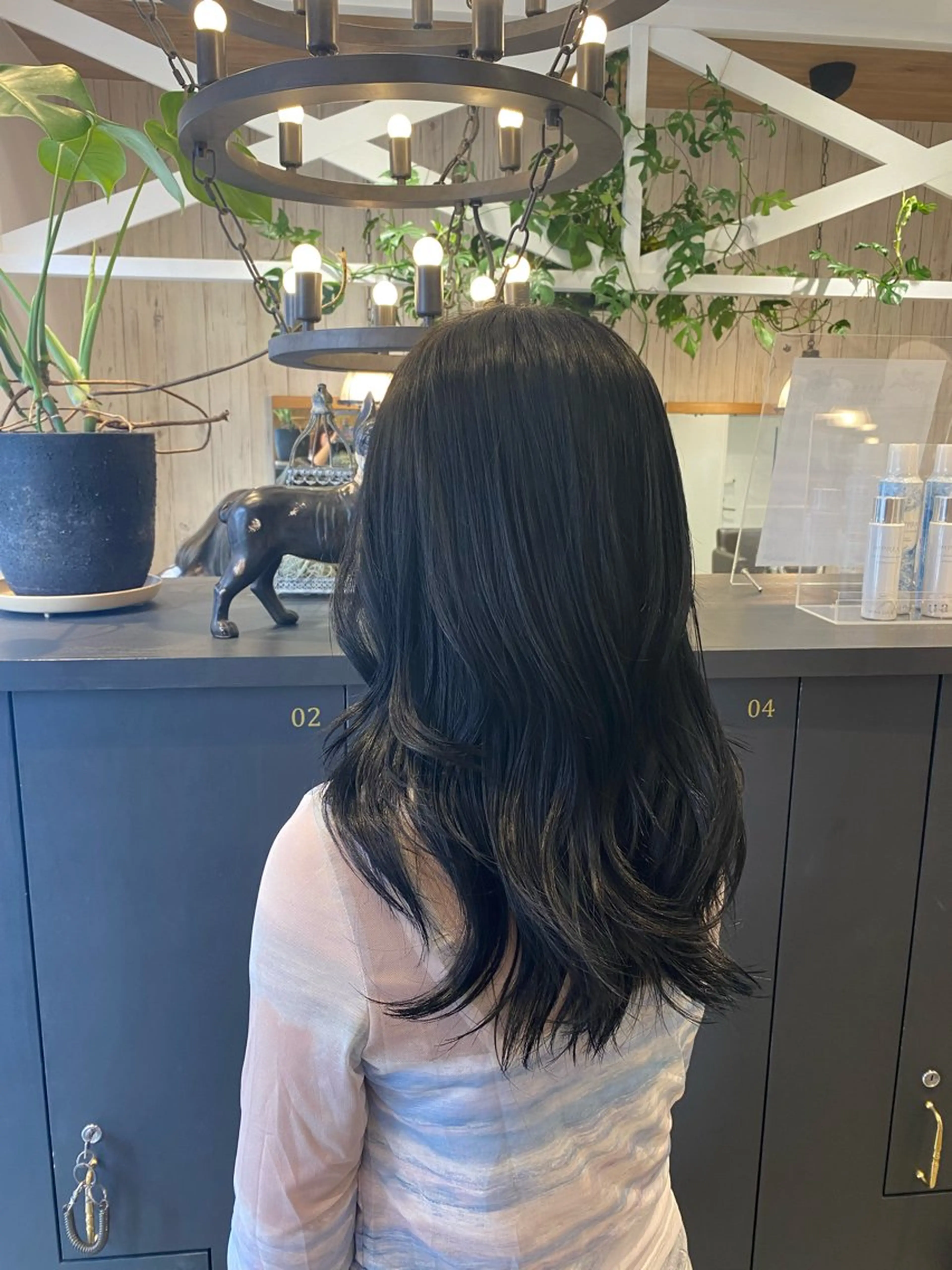 ロング カラー グレージュ レイヤーカット カット ヘアカラー 柴田 枝利子のヘアスタイル