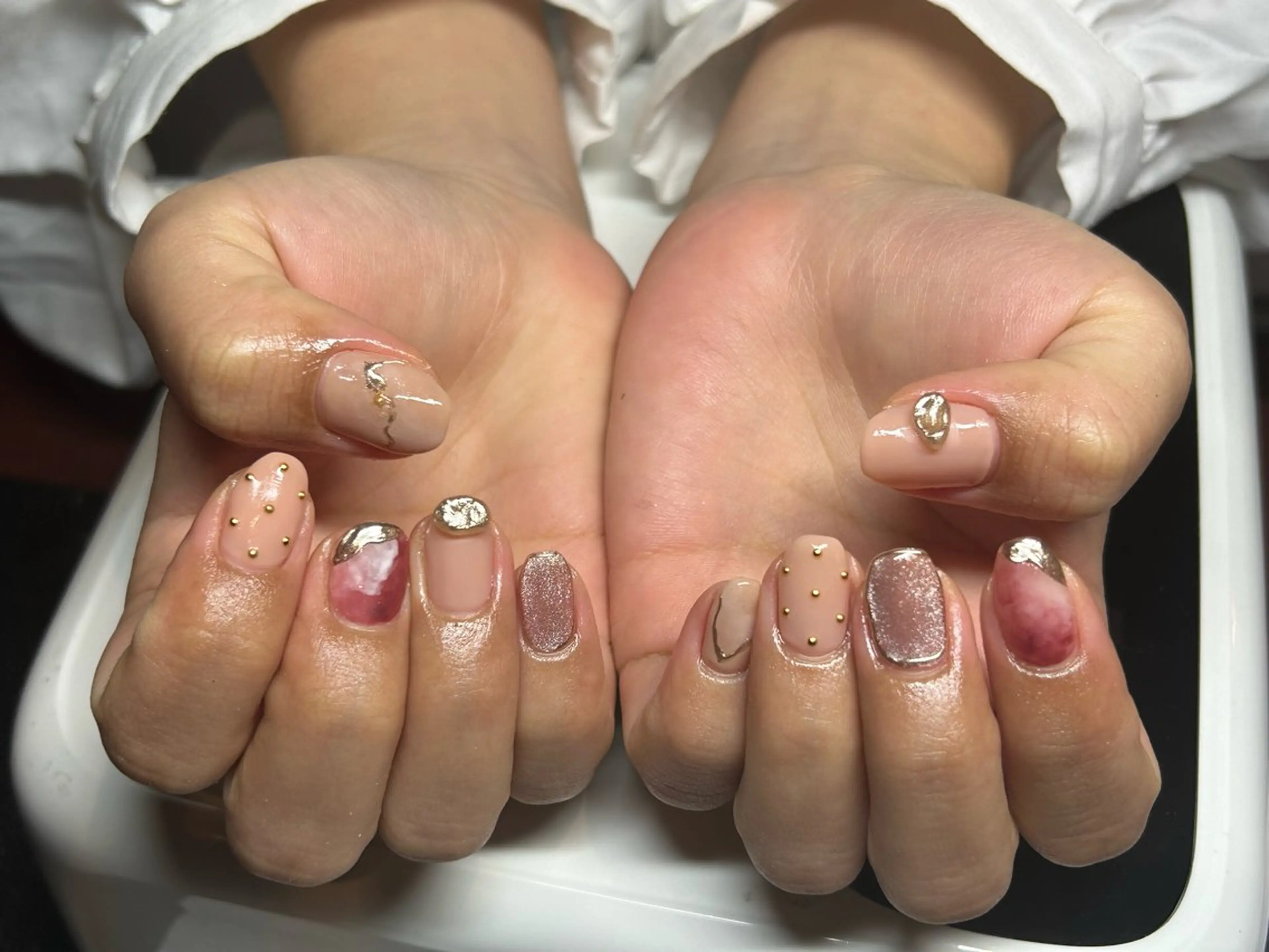 ネイル アートネイル 持ち込み ハンドネイル AMUCI NAIL Shihomiのネイルデザイン