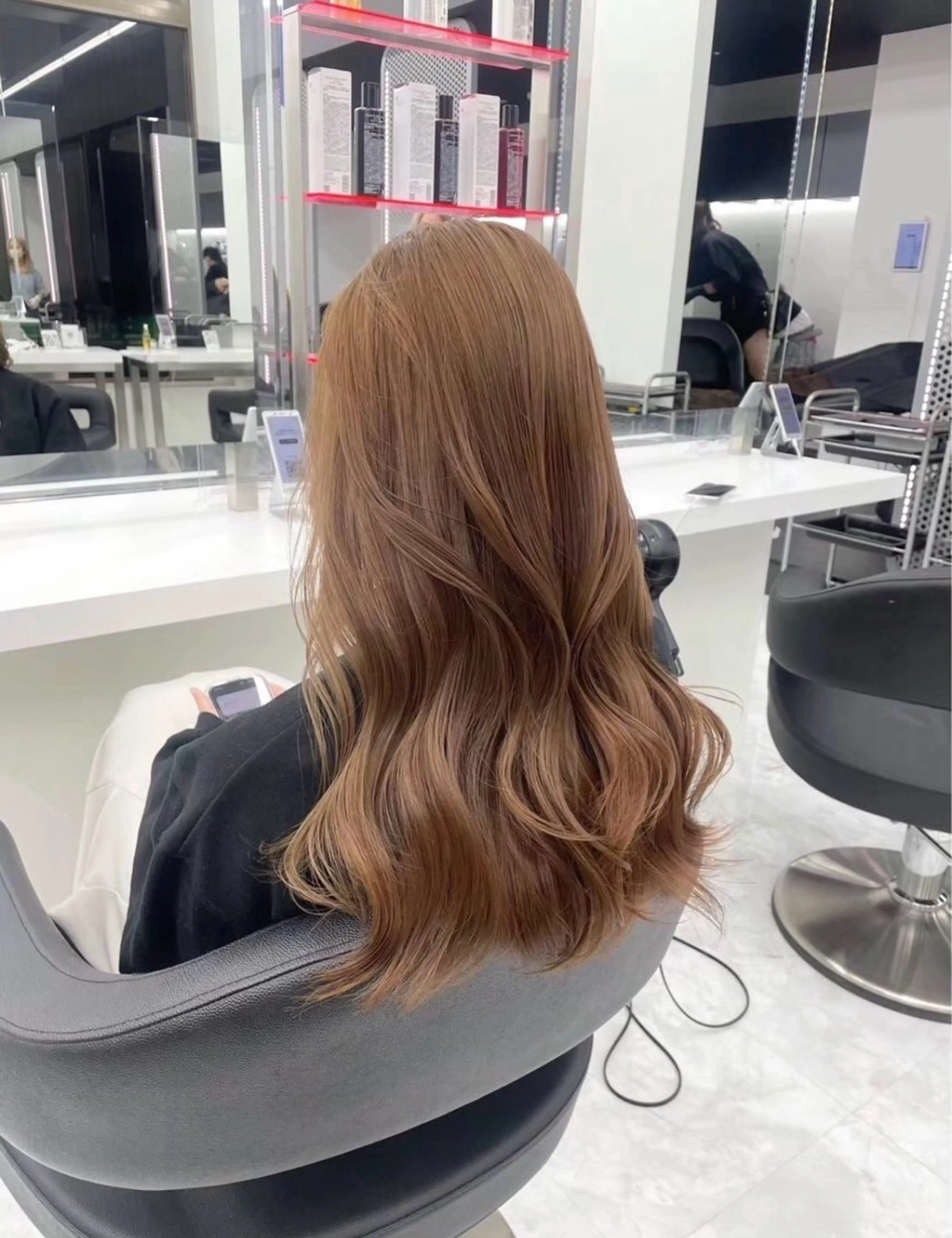 ロング カラー ヘアカラー トリートメント 盛れる上質ワンホン ヘア🤍YUME🤍のヘアスタイル