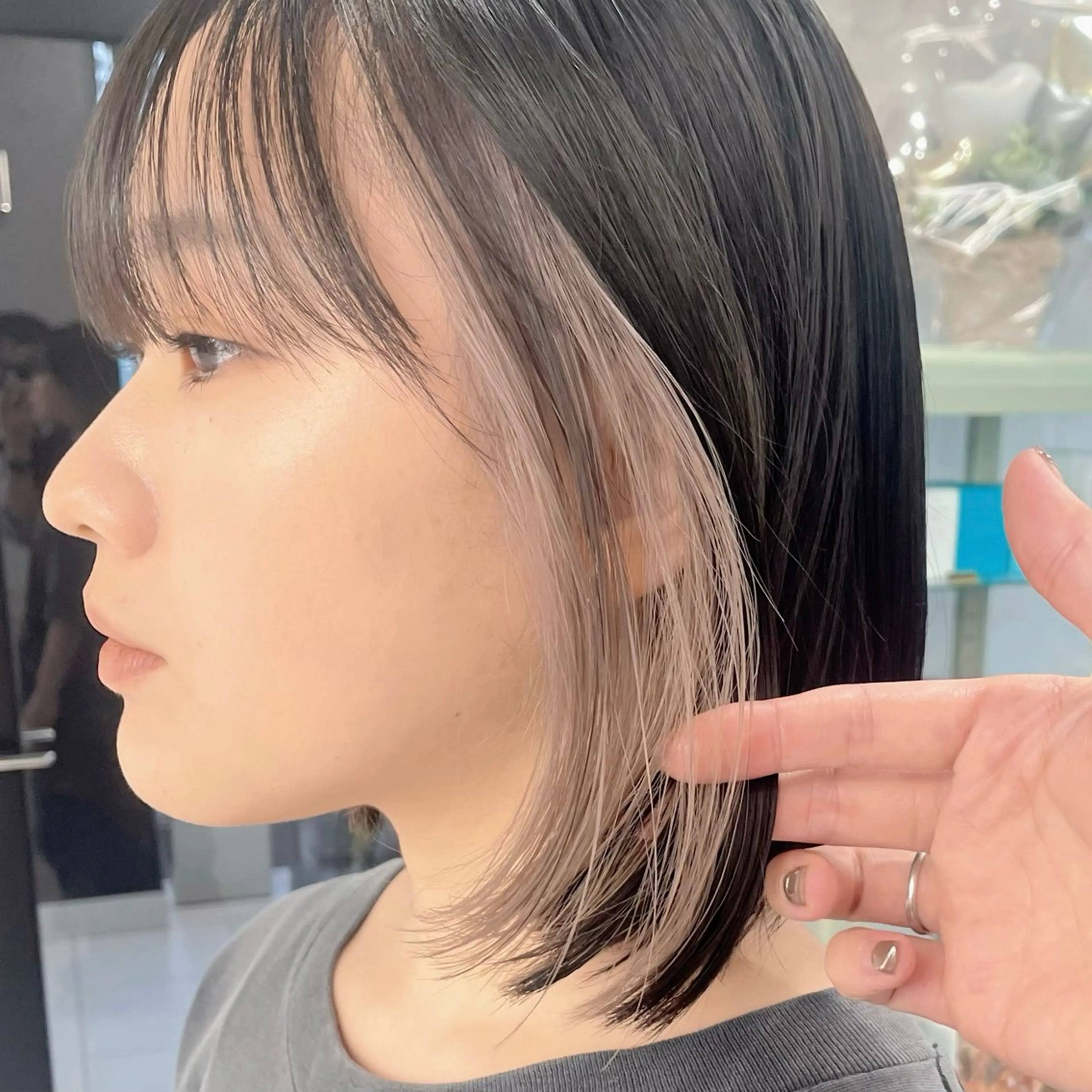 ミディアム ハイトーンイヤ リングカラー清水隆央のヘアスタイル