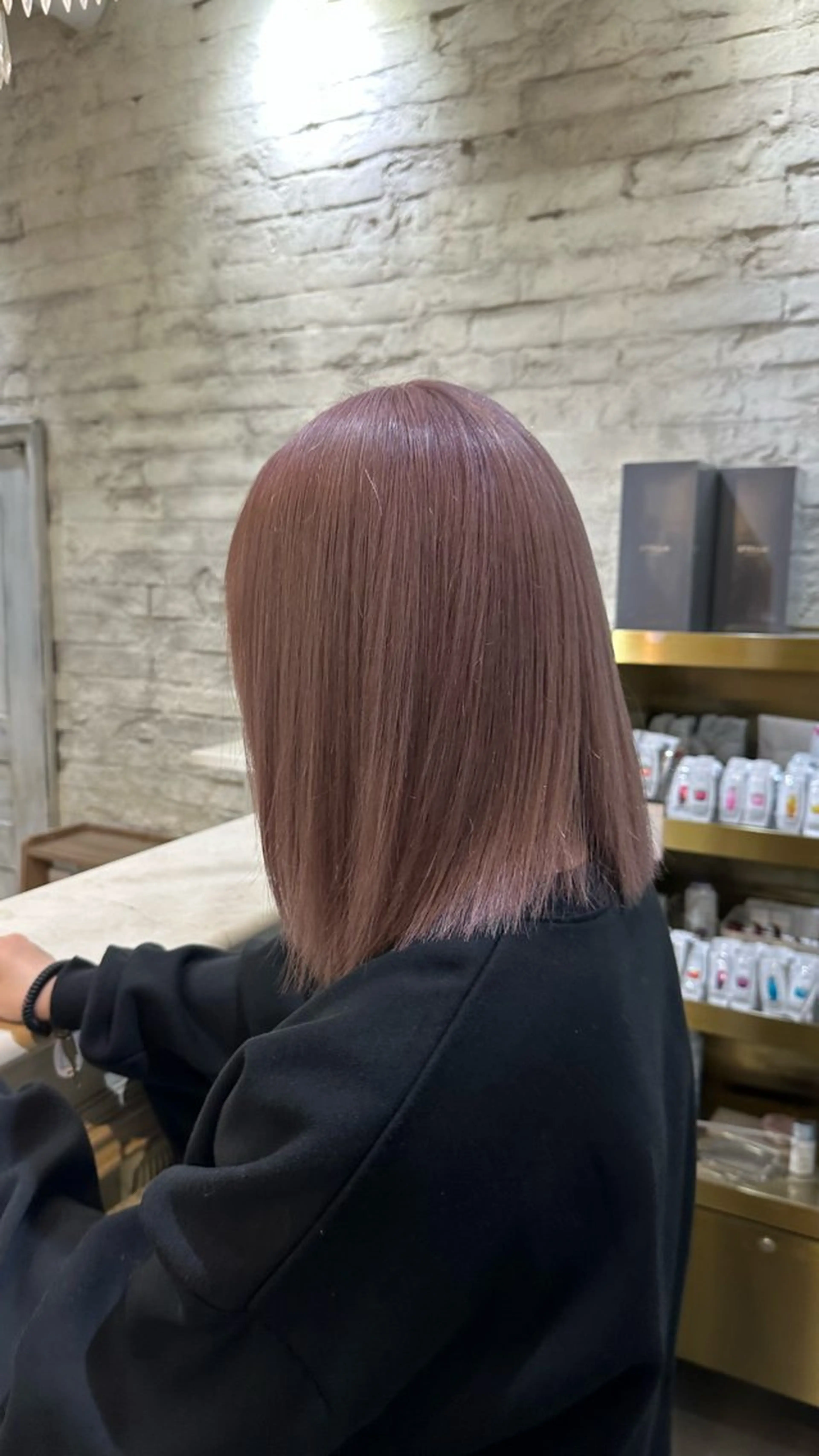 ミディアム カラー ミタムラ ユナのヘアスタイル