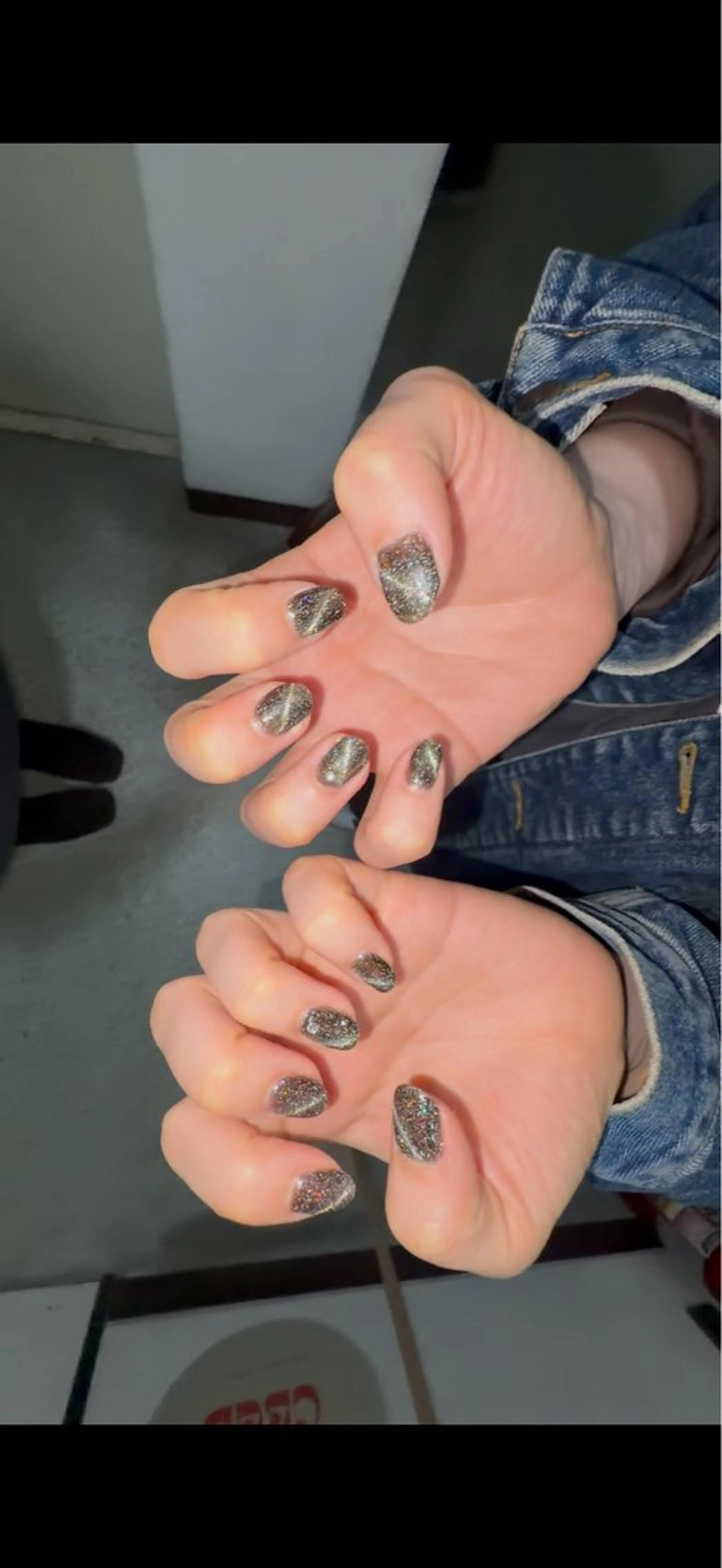 ネイル マグネットネイル VENUSBELT HIBIKIのネイルデザイン