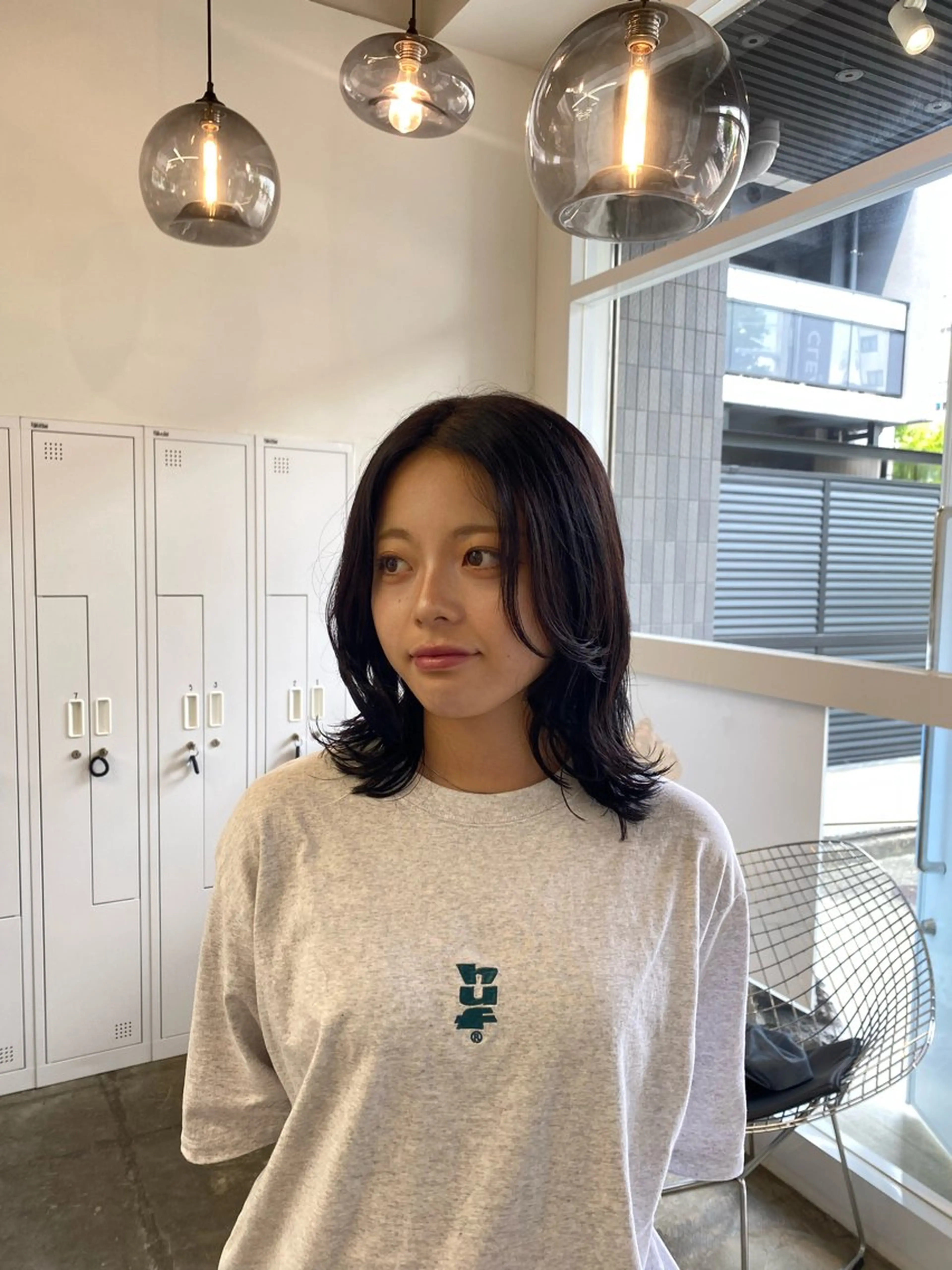 ミディアム レイヤーカット 川角 しなのヘアスタイル