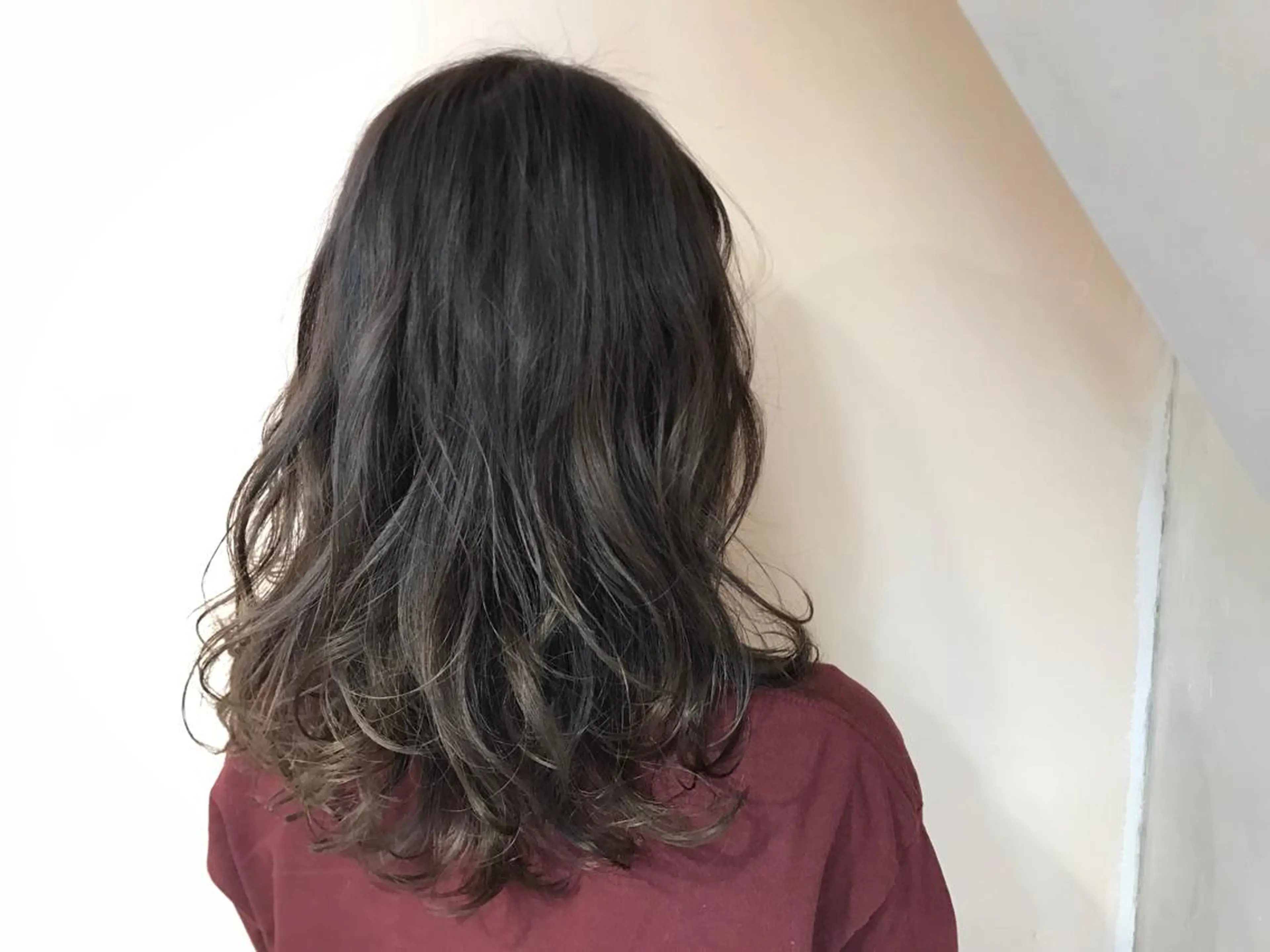 ミディアム カラー グレージュ HairMake 3 🐬NANAMIのヘアスタイル