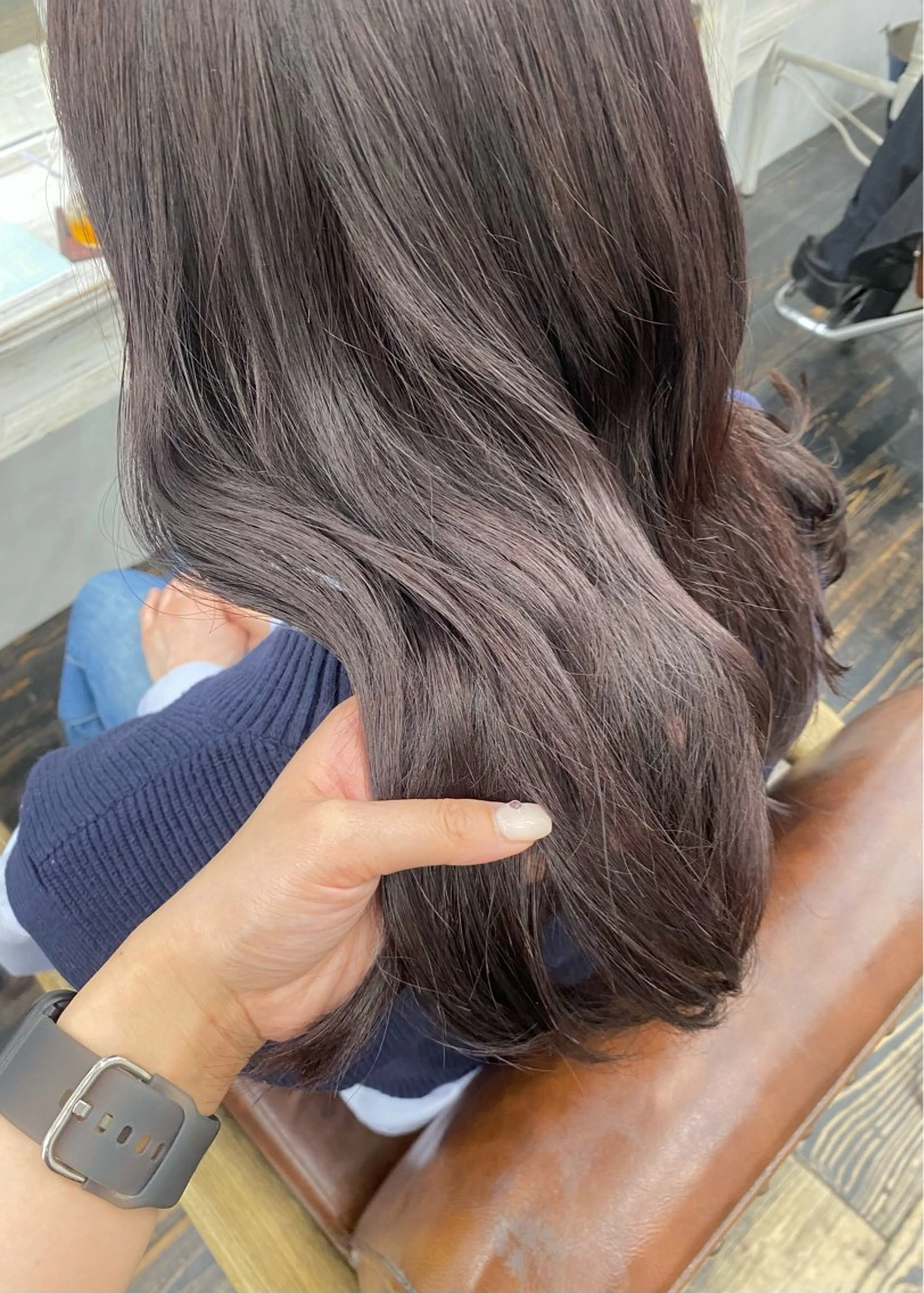 セミロング カラー ブリーチ ブラウンカラー ブリーチなしカラー レッドカラー レッドブラウン カット ヘアカラー トリートメント tomomi /レイヤーカットのヘアスタイル