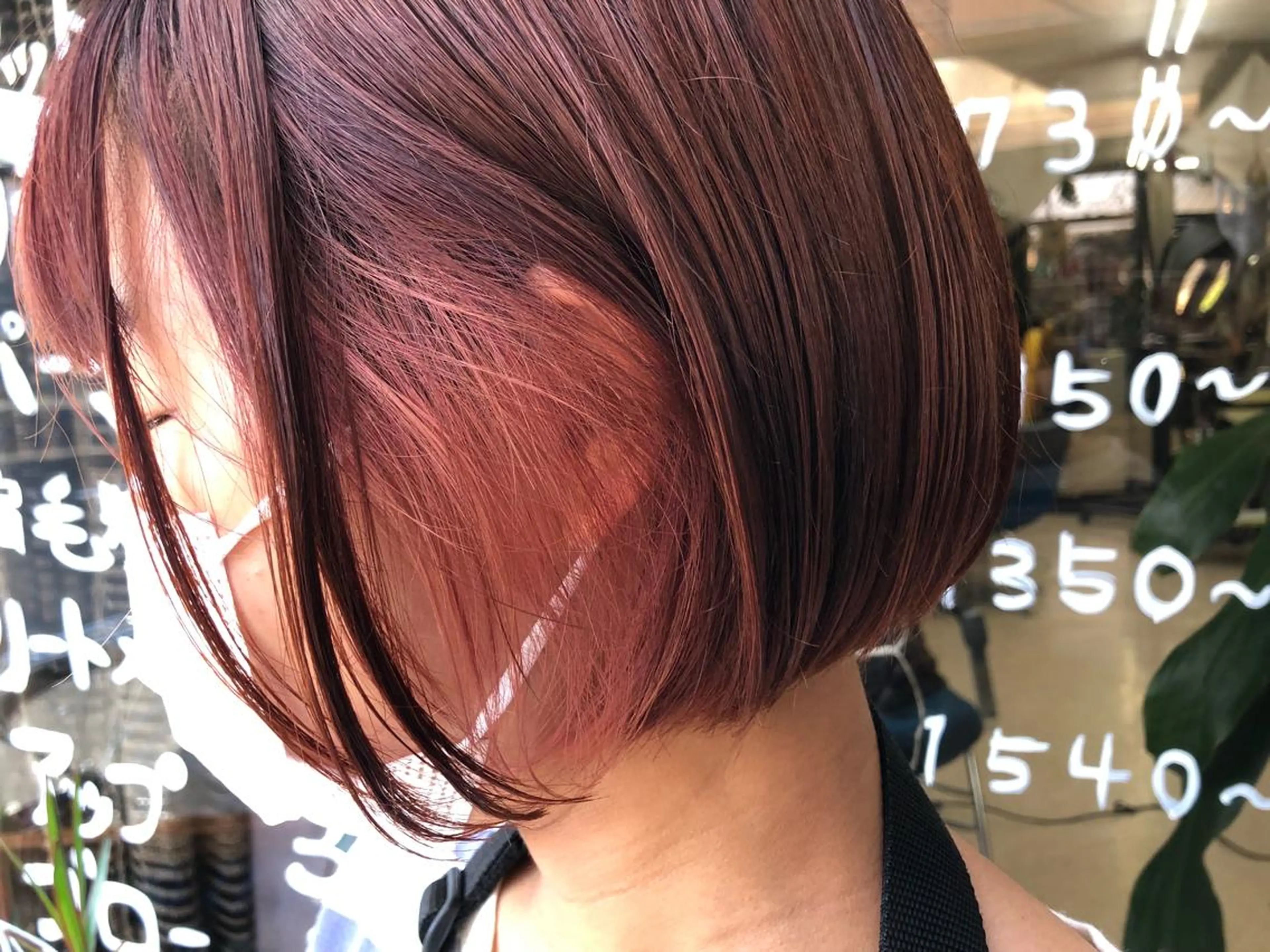 ショート 岸田 梓武生のヘアスタイル