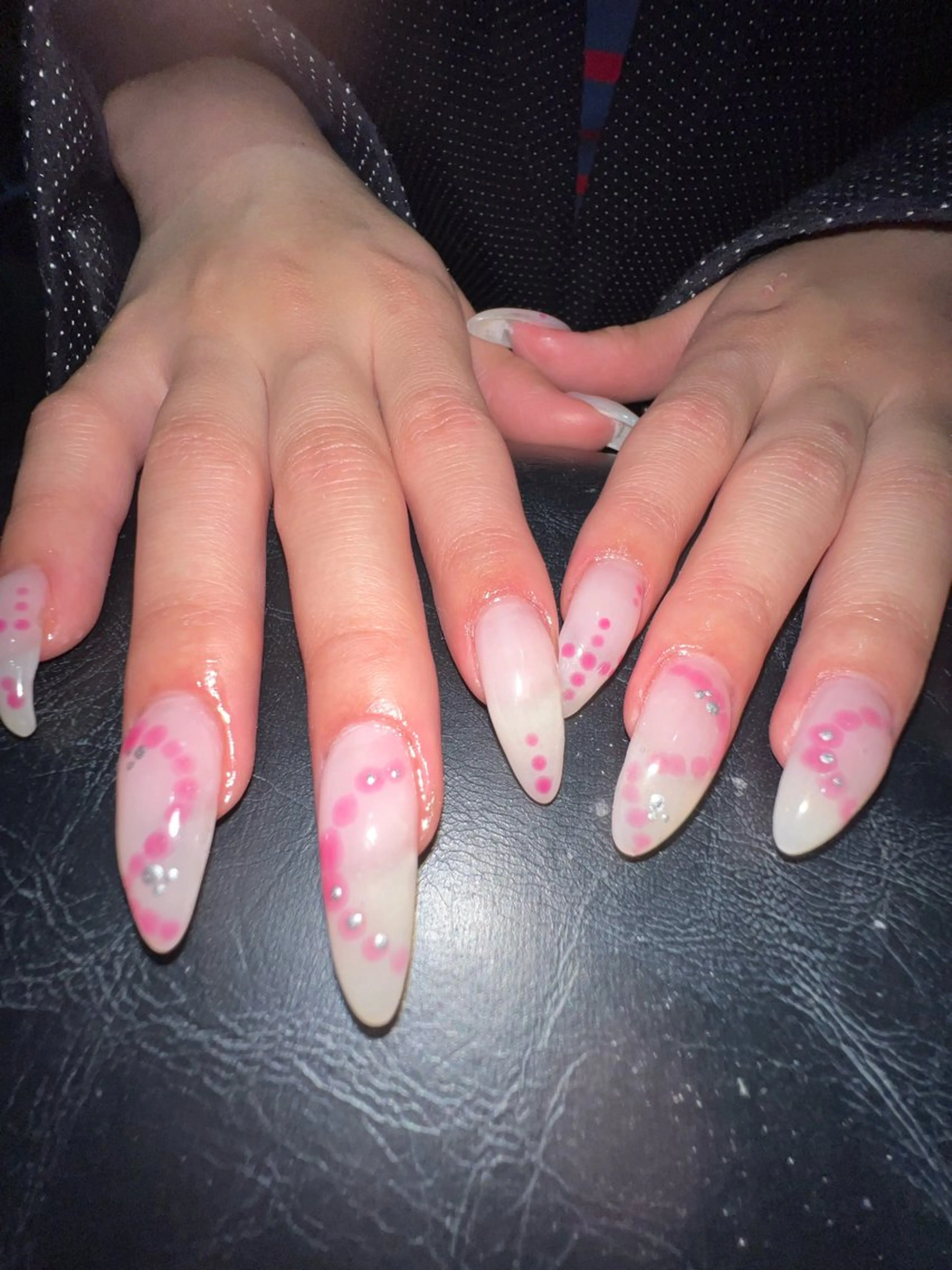 ネイル ハンドネイル Hata nail 🎀個性派ニュアンスのネイルデザイン