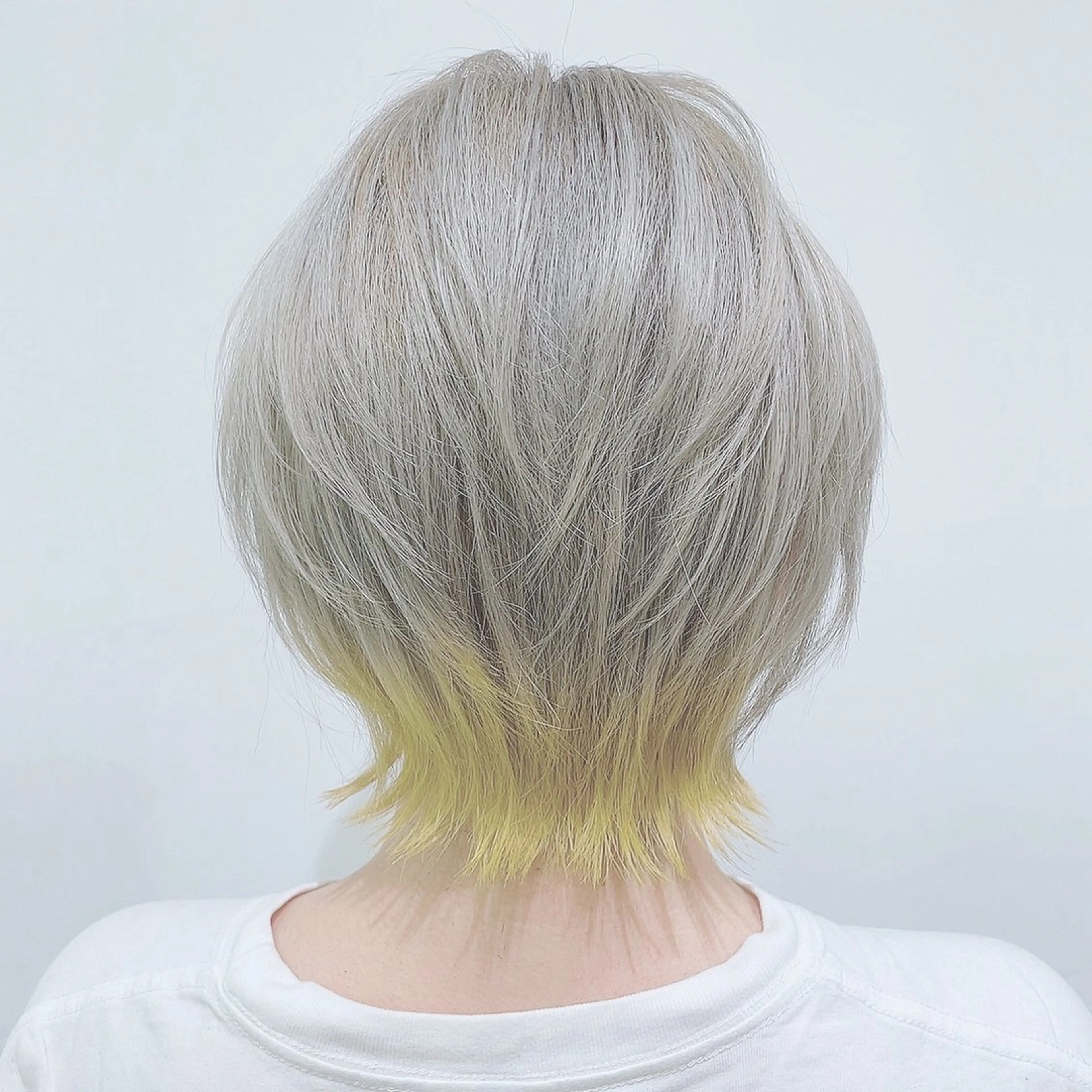 カラー 長尾菜々美🐰 ／ハイトーンカラーのヘアスタイル