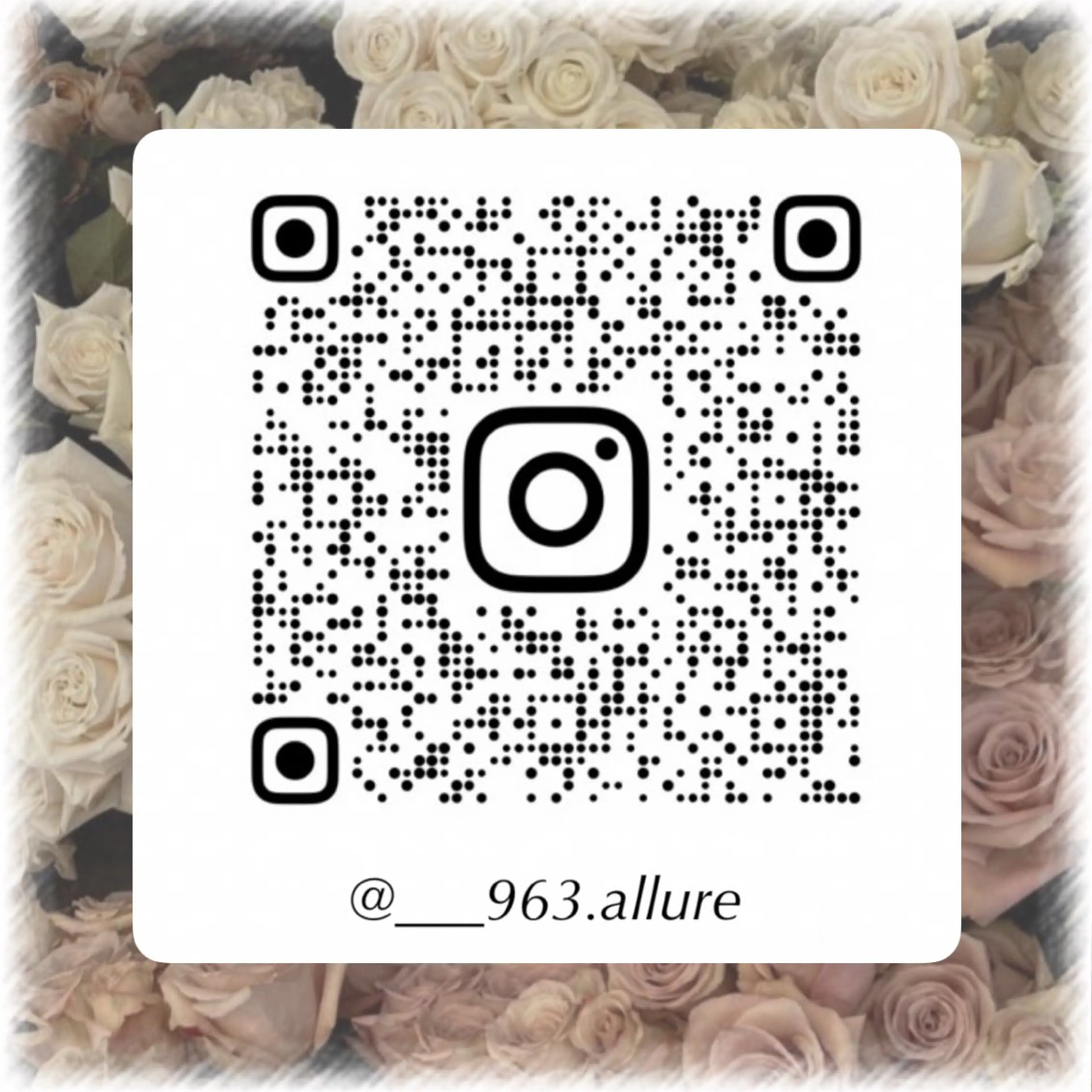 Allure Kurumiのネイルデザイン