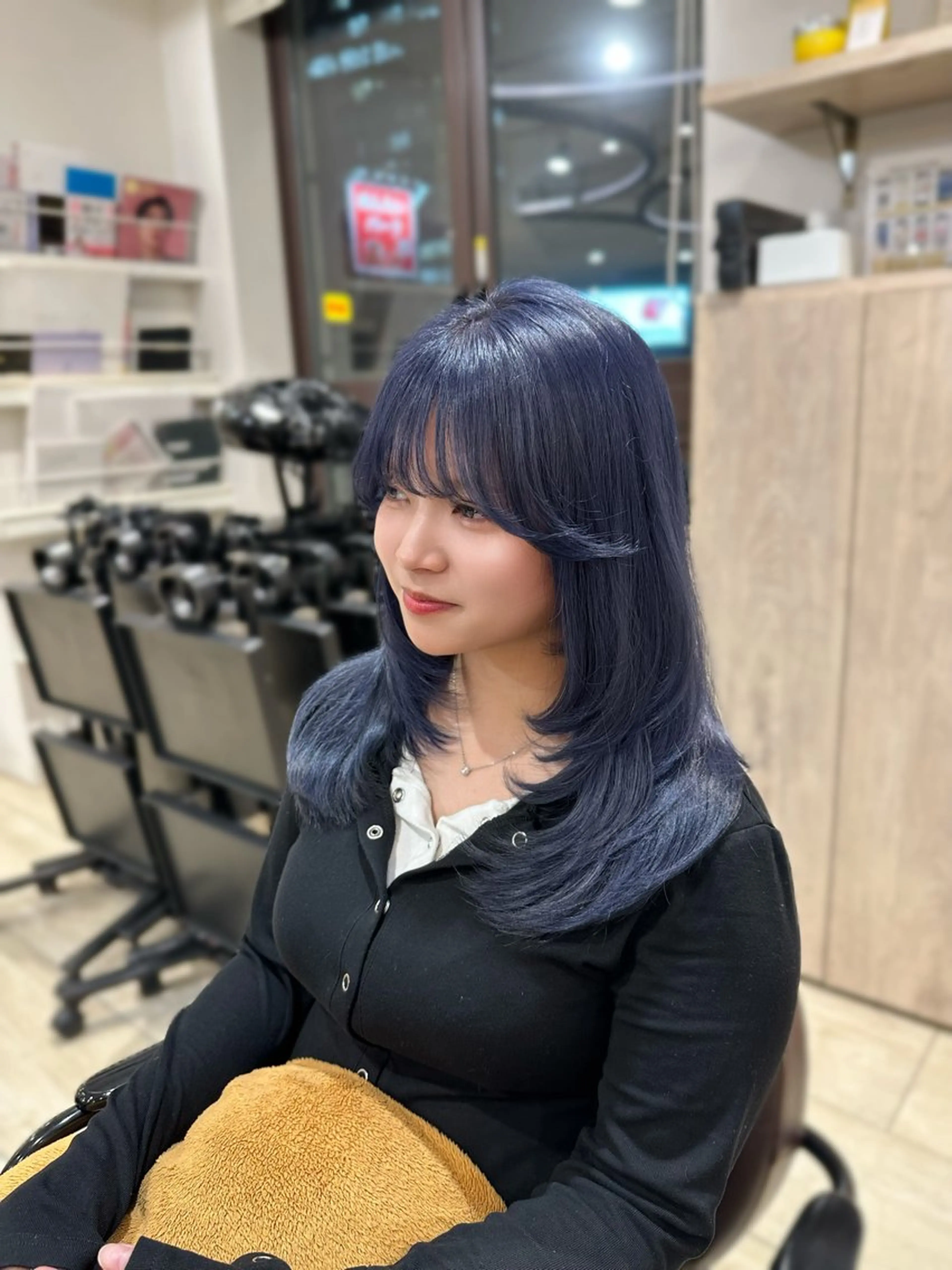 カラー ブルーカラー ネイビーカラー カット ヘアカラー トリートメント 💎レイヤー.ツヤ髪 /AYAKI💎のヘアスタイル