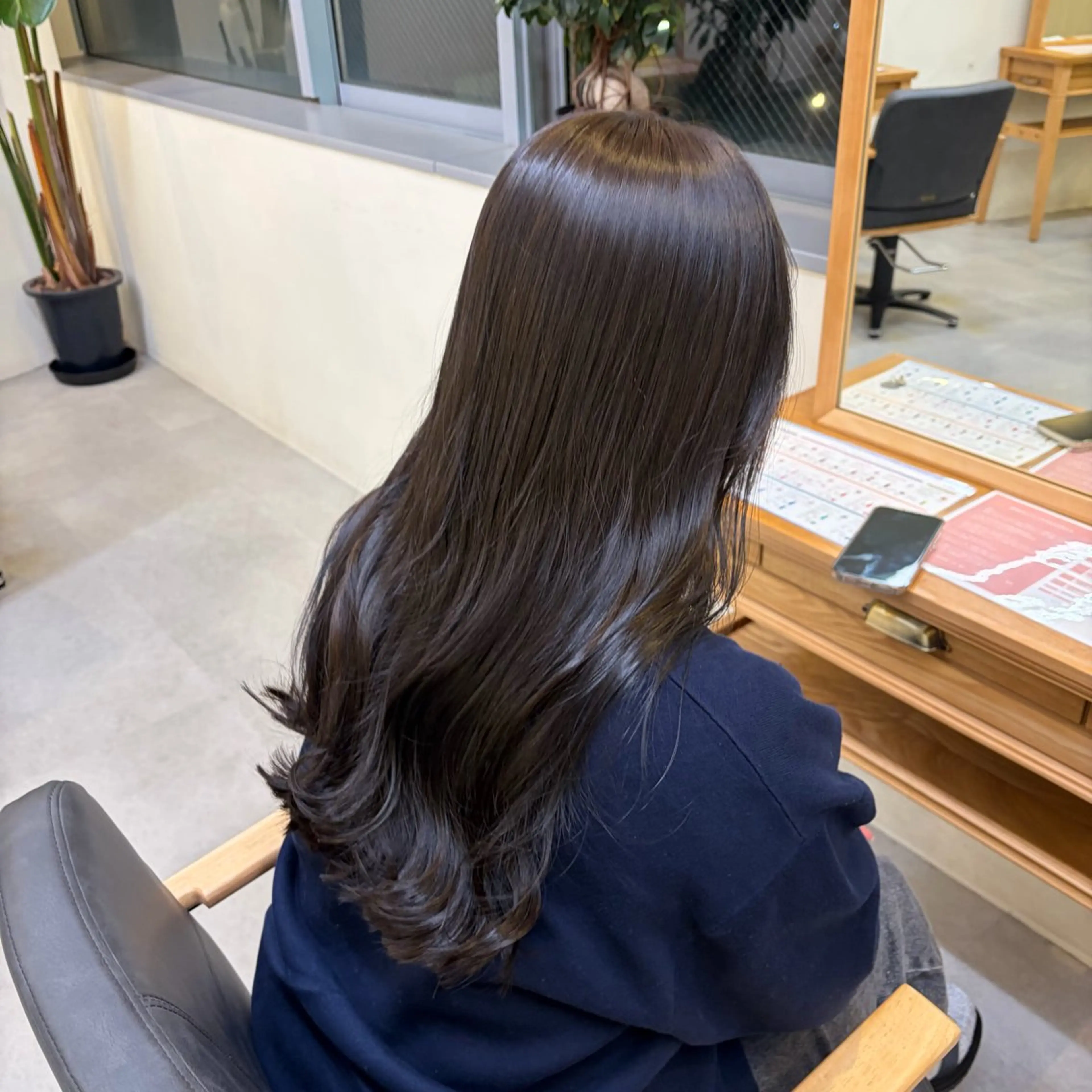 ロング カラー アッシュ アッシュブラウン ブラウンカラー ヘアカラー 村上 一葉のヘアスタイル