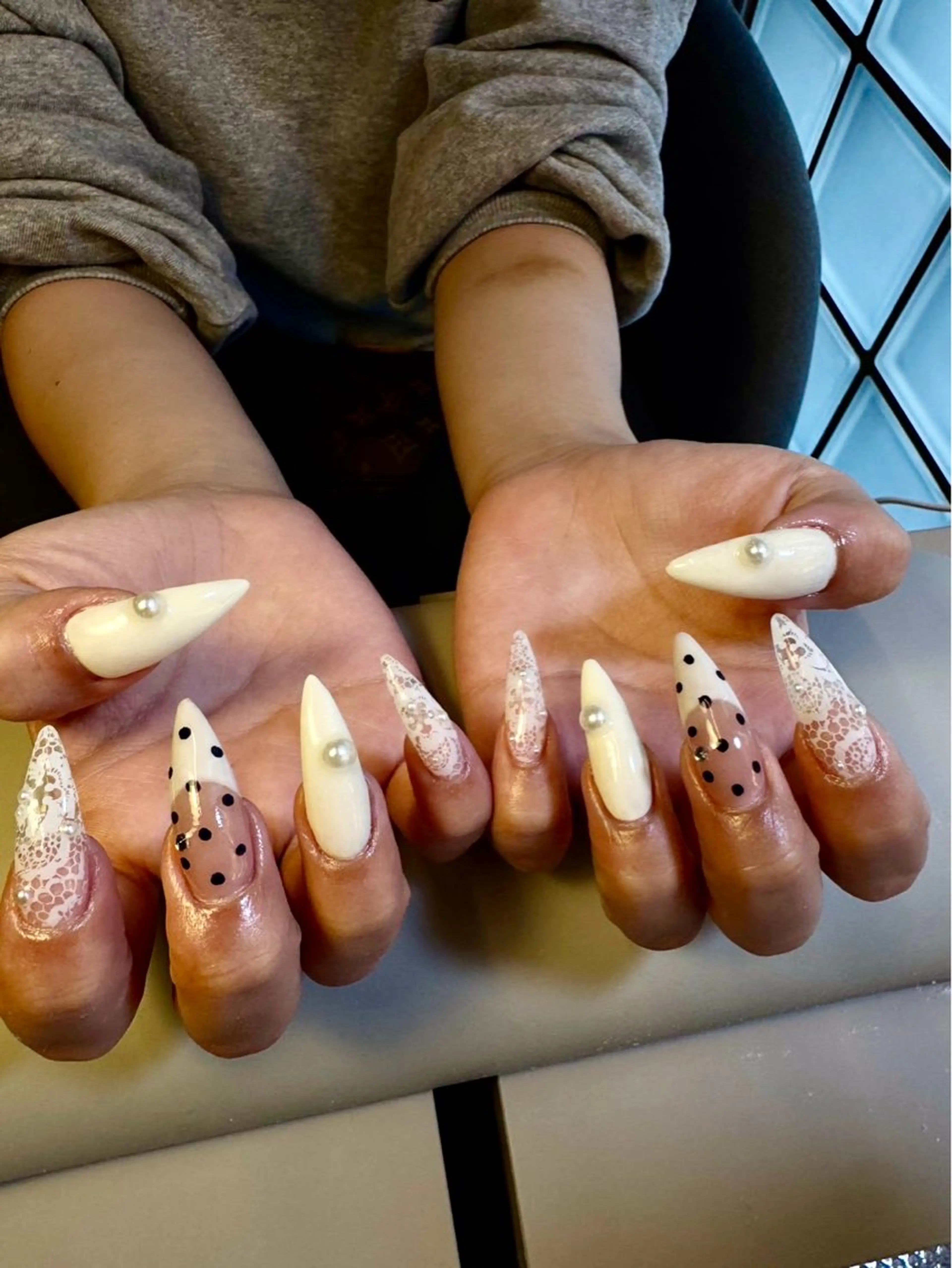 ネイル 長さ出し momoist YU |福岡|大名のネイルデザイン