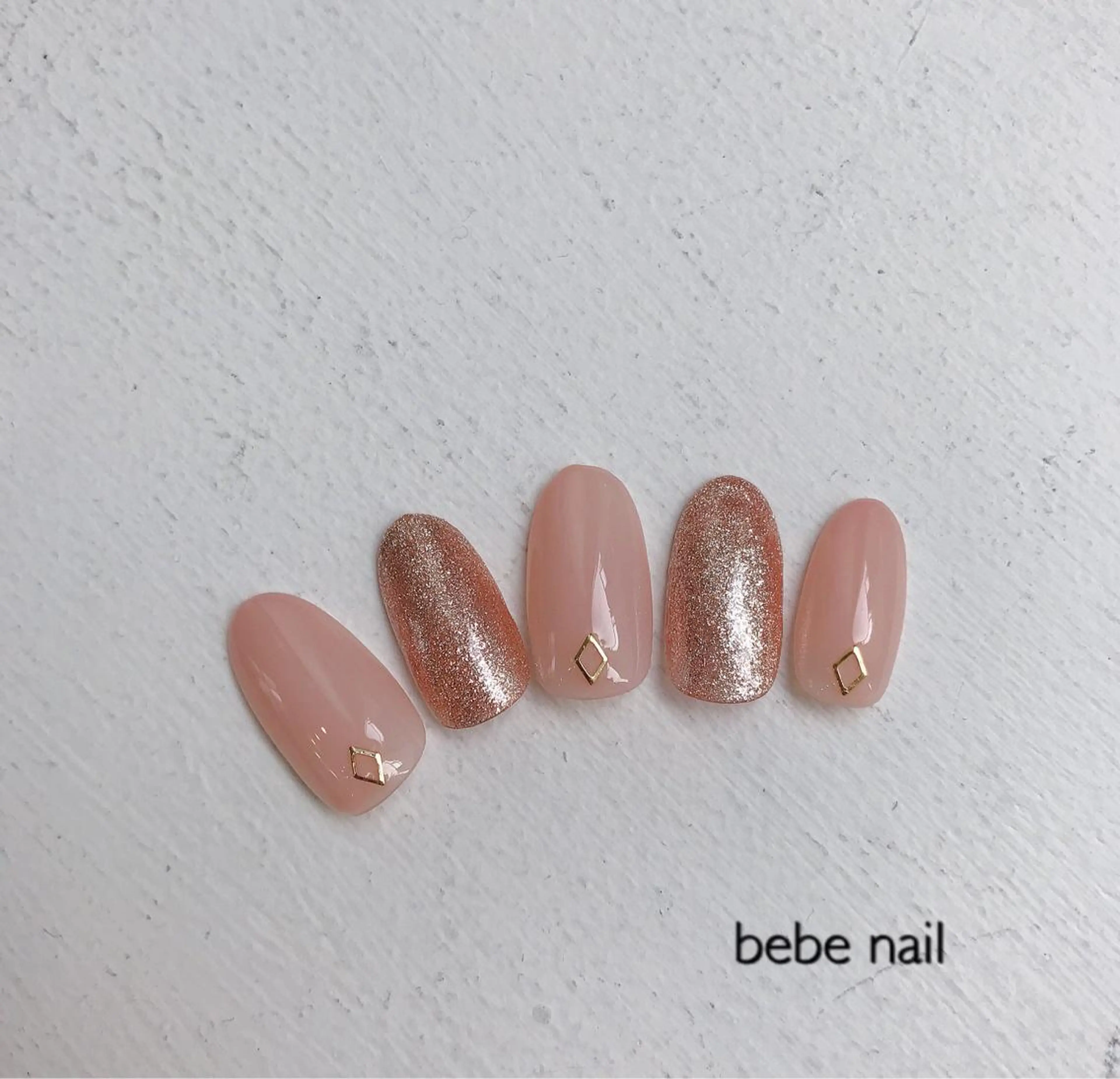 ネイル シンプルネイル Ann. nail.tokyo所属・Ann nailのネイルデザイン