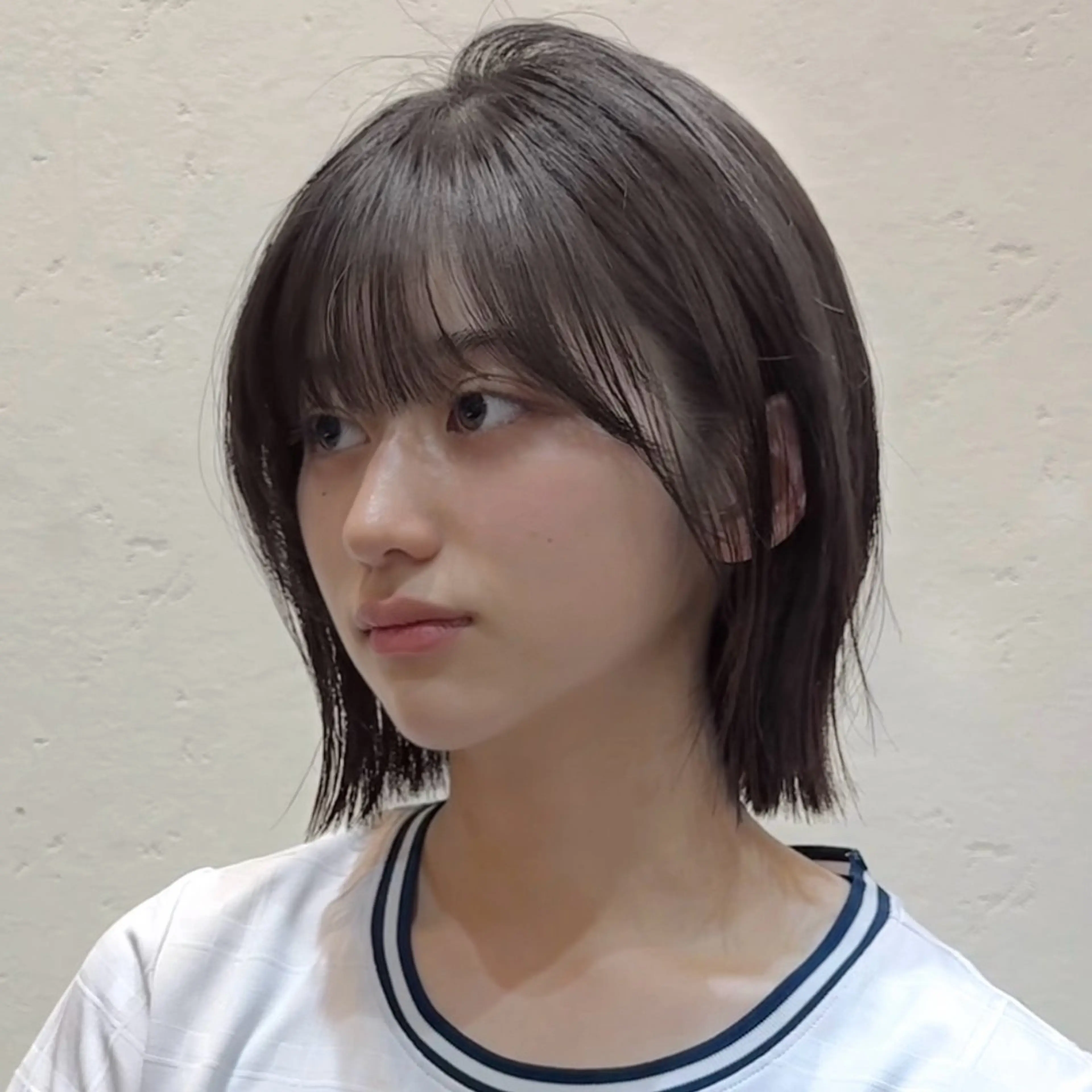 ショート カラー 切りっぱなしボブ ボブ 学生 柔らかいレイヤー🌿 大人ヘア/みっきーのヘアスタイル