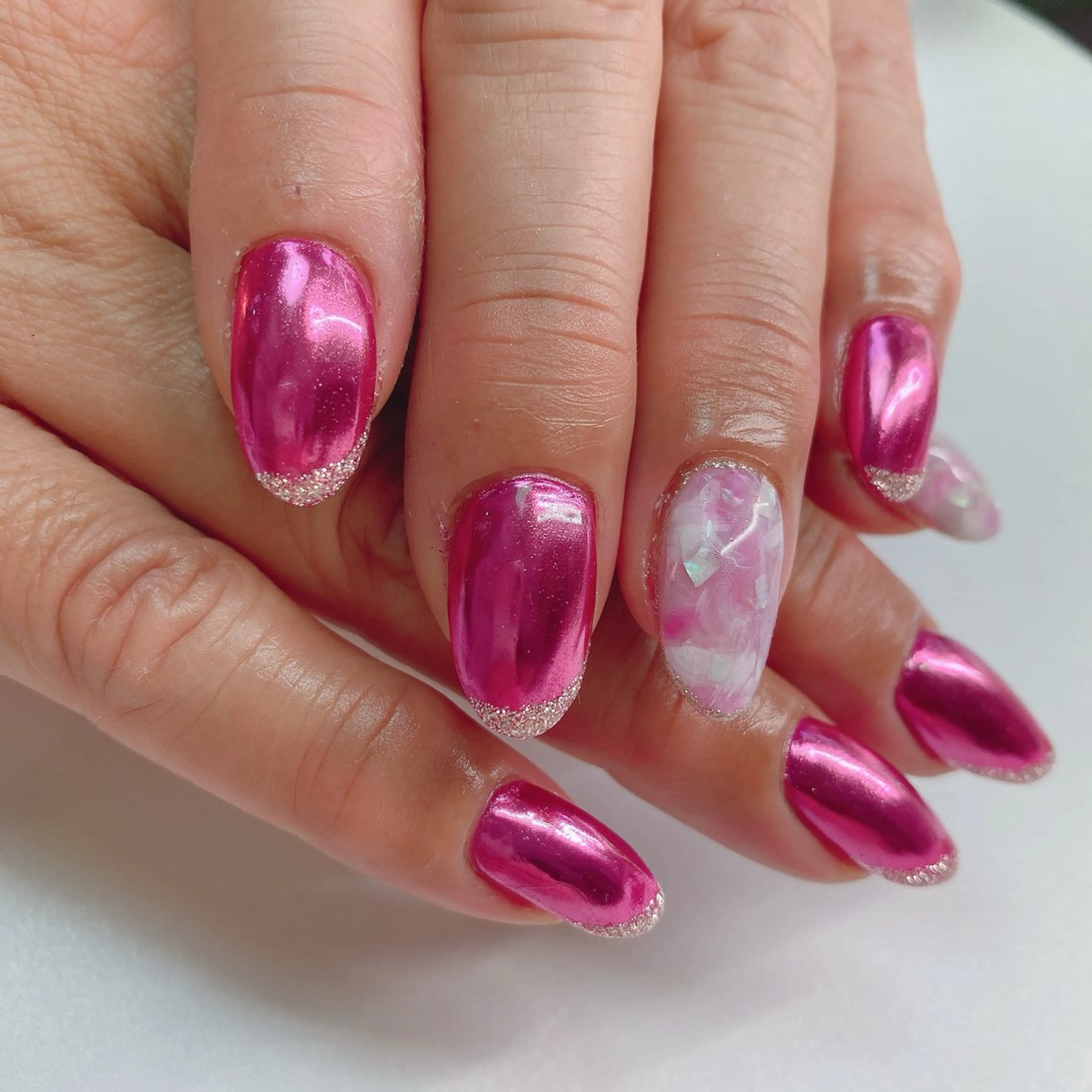 ネイル ミラーネイル 石原 夕華のネイルデザイン