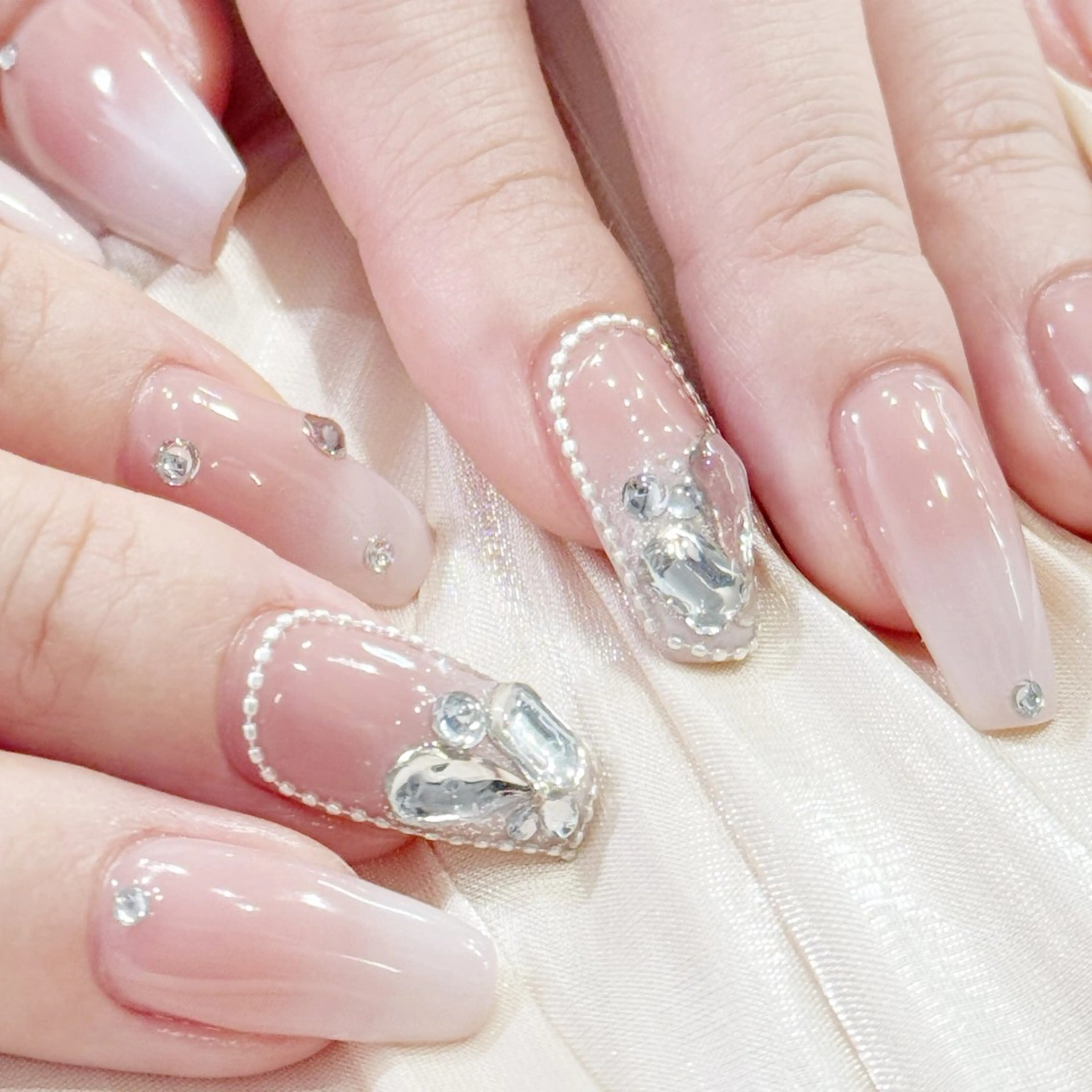 ネイル ハンドネイル K. NANAのネイルデザイン