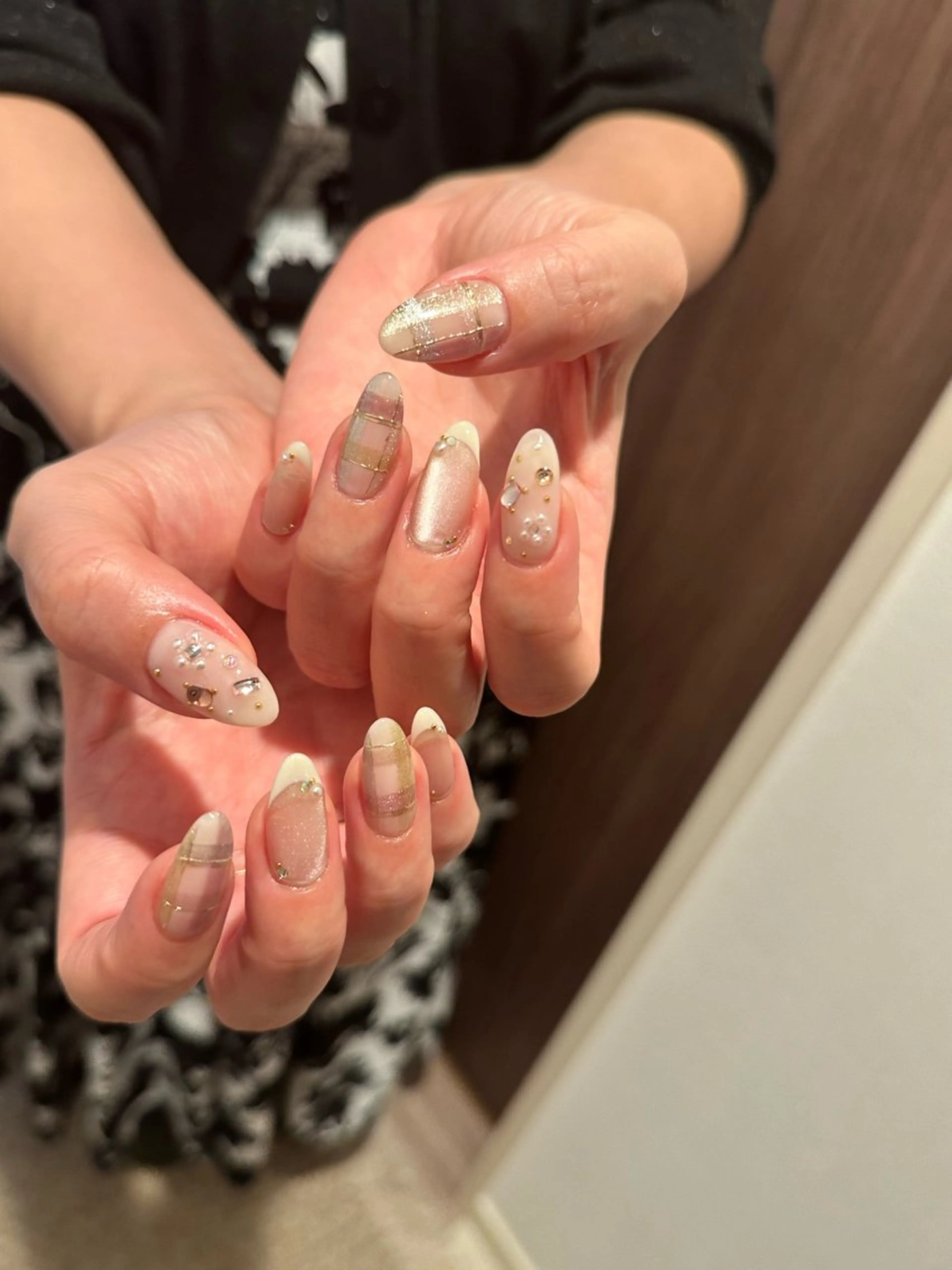 ネイル ハンドネイル tomozo. nailのネイルデザイン