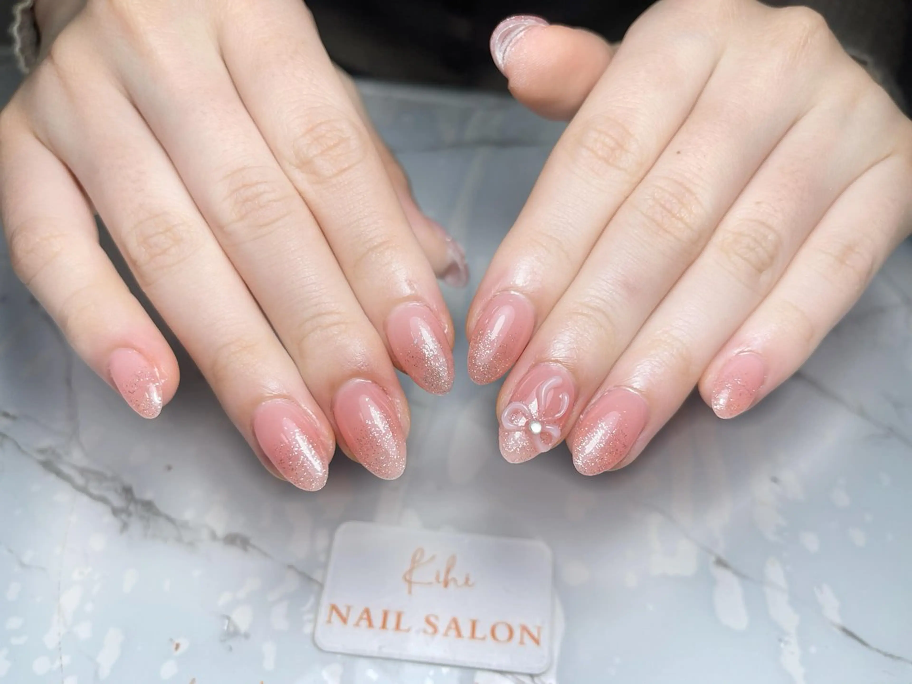 ネイル アートネイル フレンチネイル ジェルネイル グラデーション 韓国ネイル ハンドネイル 💕鈴木ユリ パラジェル/オフ無料のネイルデザイン