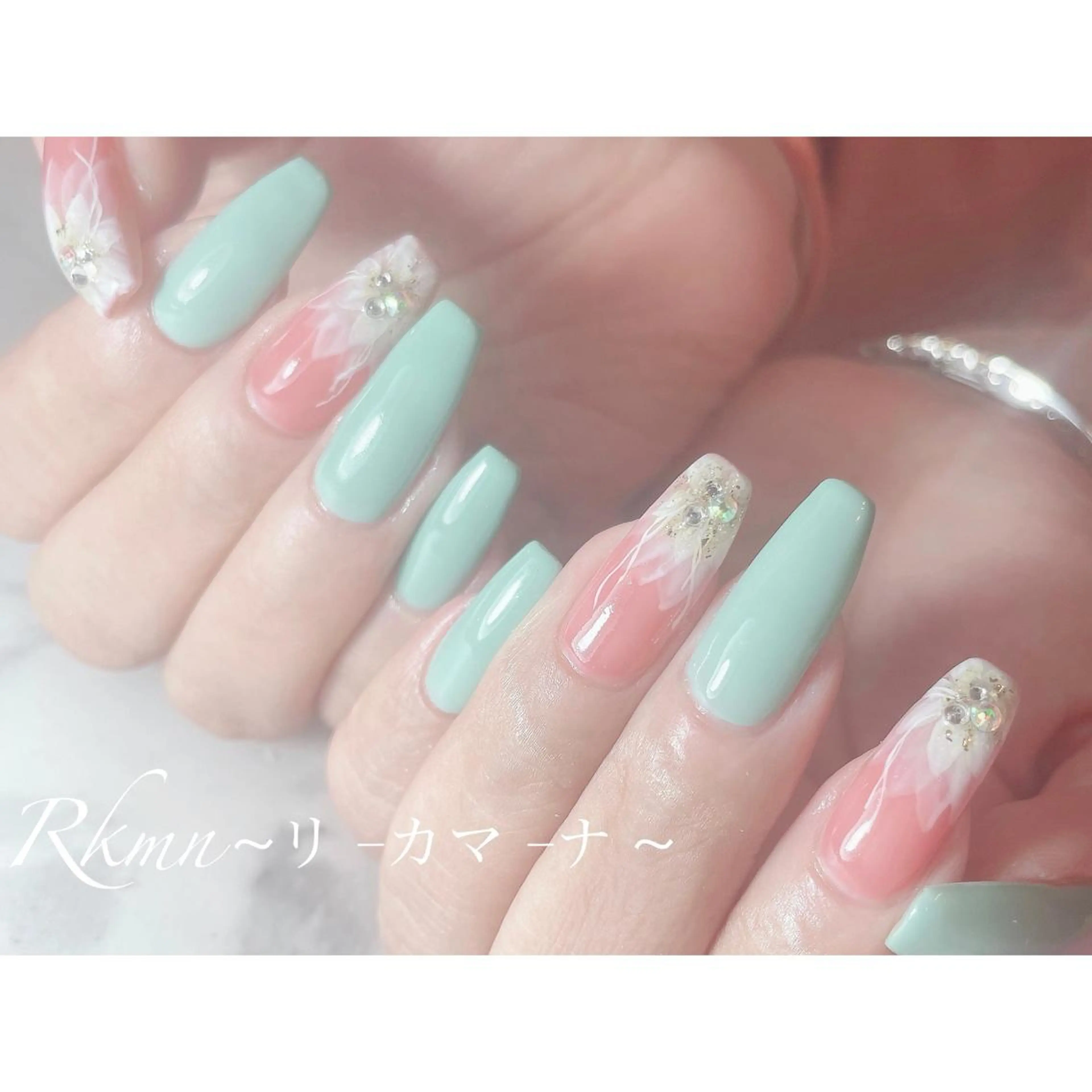 ネイル アートネイル フラワーネイル グリーン パステルネイル ピンク ハンドネイル フットネイル ハンドケア Rkmn ~リ-カマ-ナ~のネイルデザイン